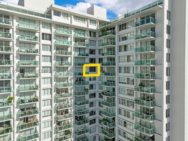 1000 West Ave #1121 Miami Beach, FL 33139
