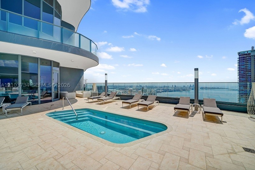image Brickell Flatiron39