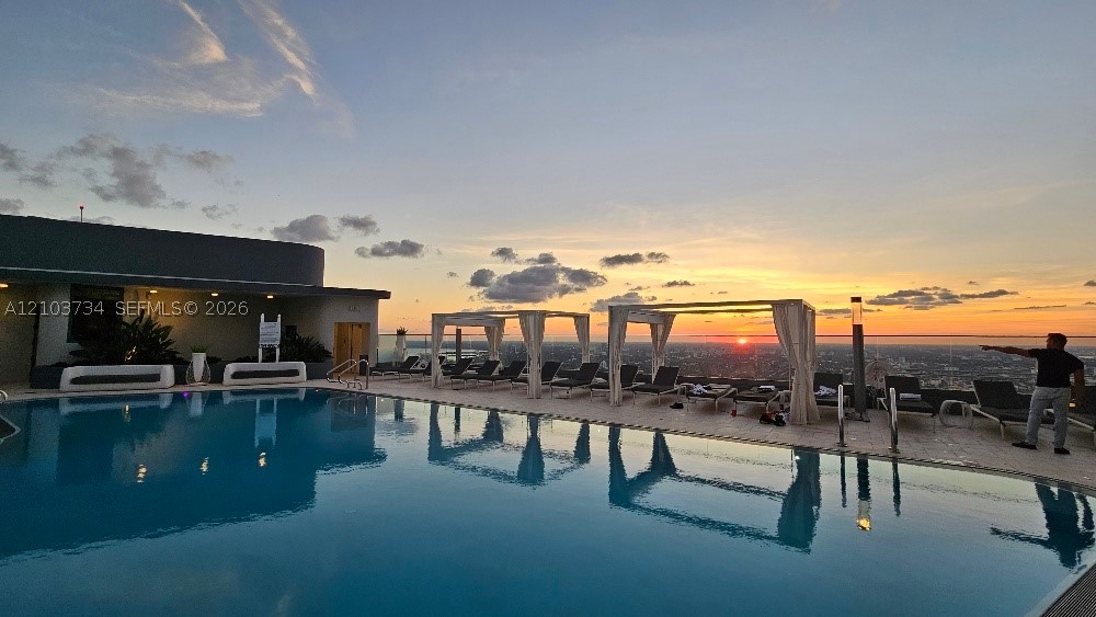 image Brickell Flatiron41