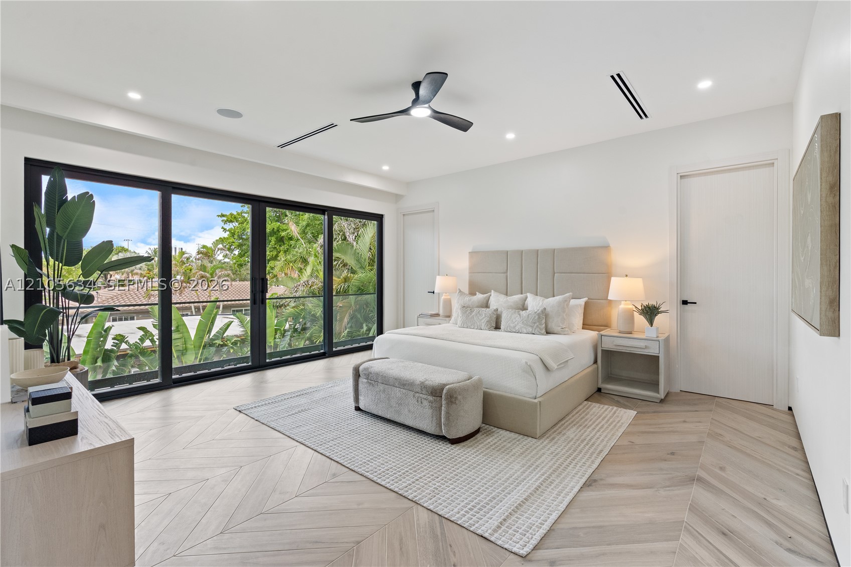 623 NE 16th Ter Fort Lauderdale, FL 33304