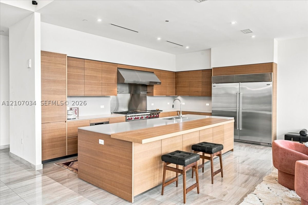 3581 E Glencoe St #605 Coconut Grove, FL 33133
