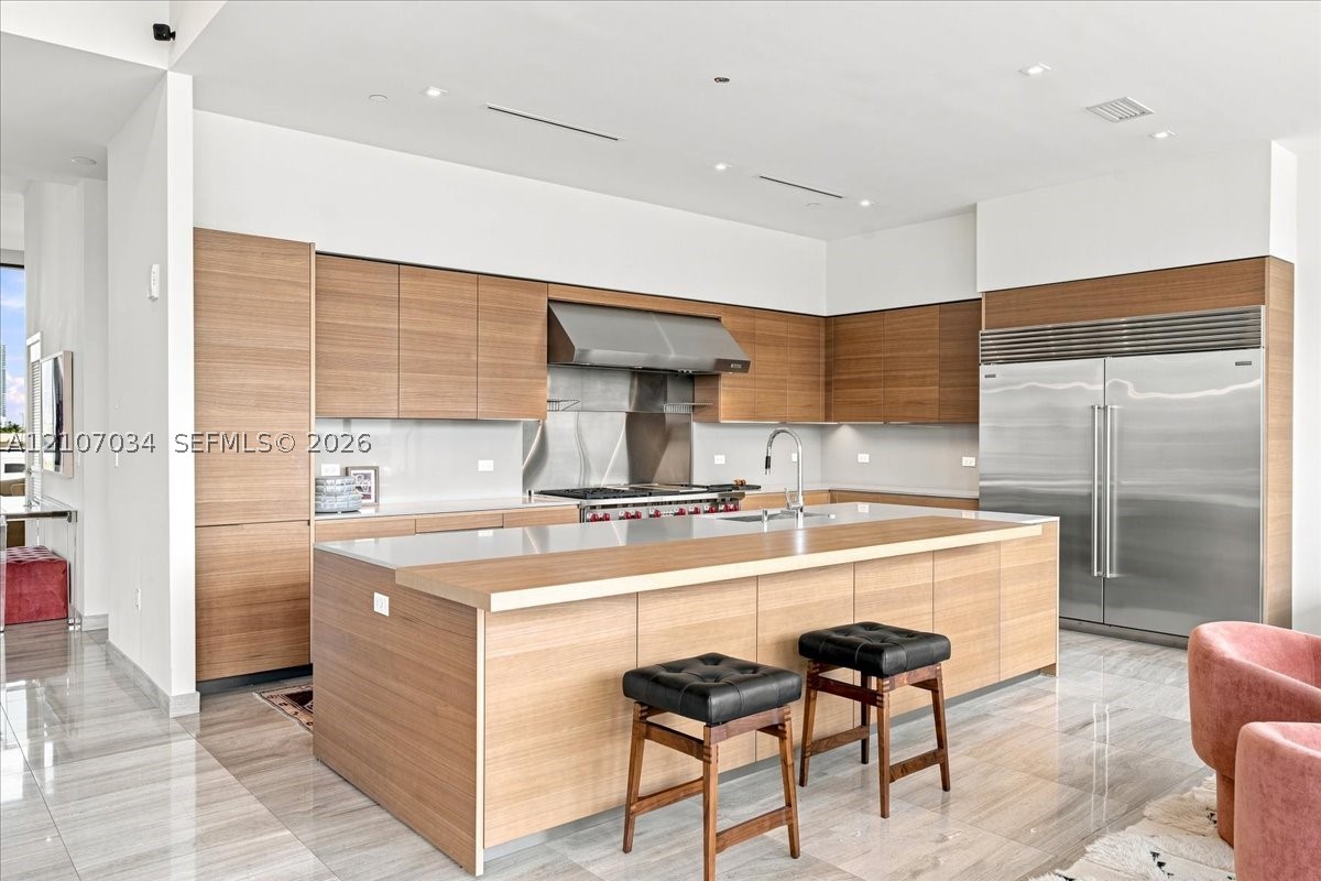 3581 E Glencoe St #605 Coconut Grove, FL 33133