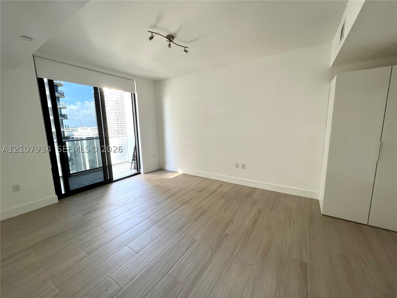 image 1010 Brickell5