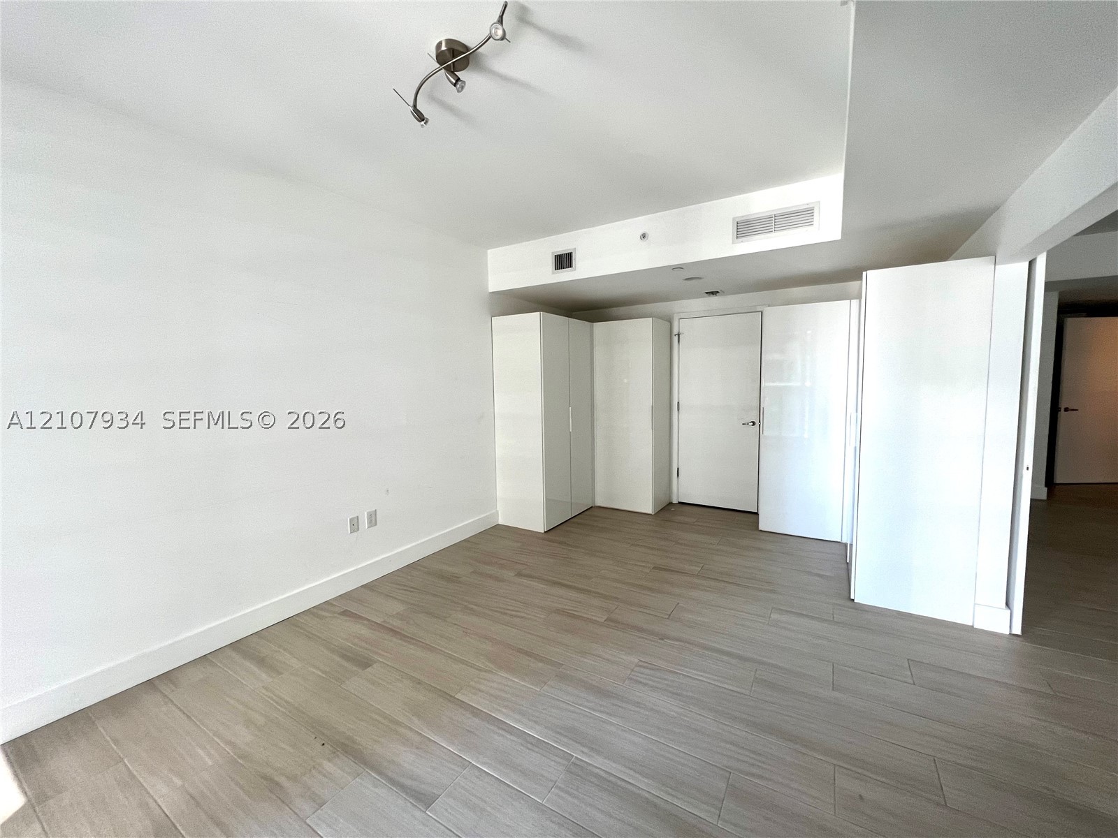 image 1010 Brickell7