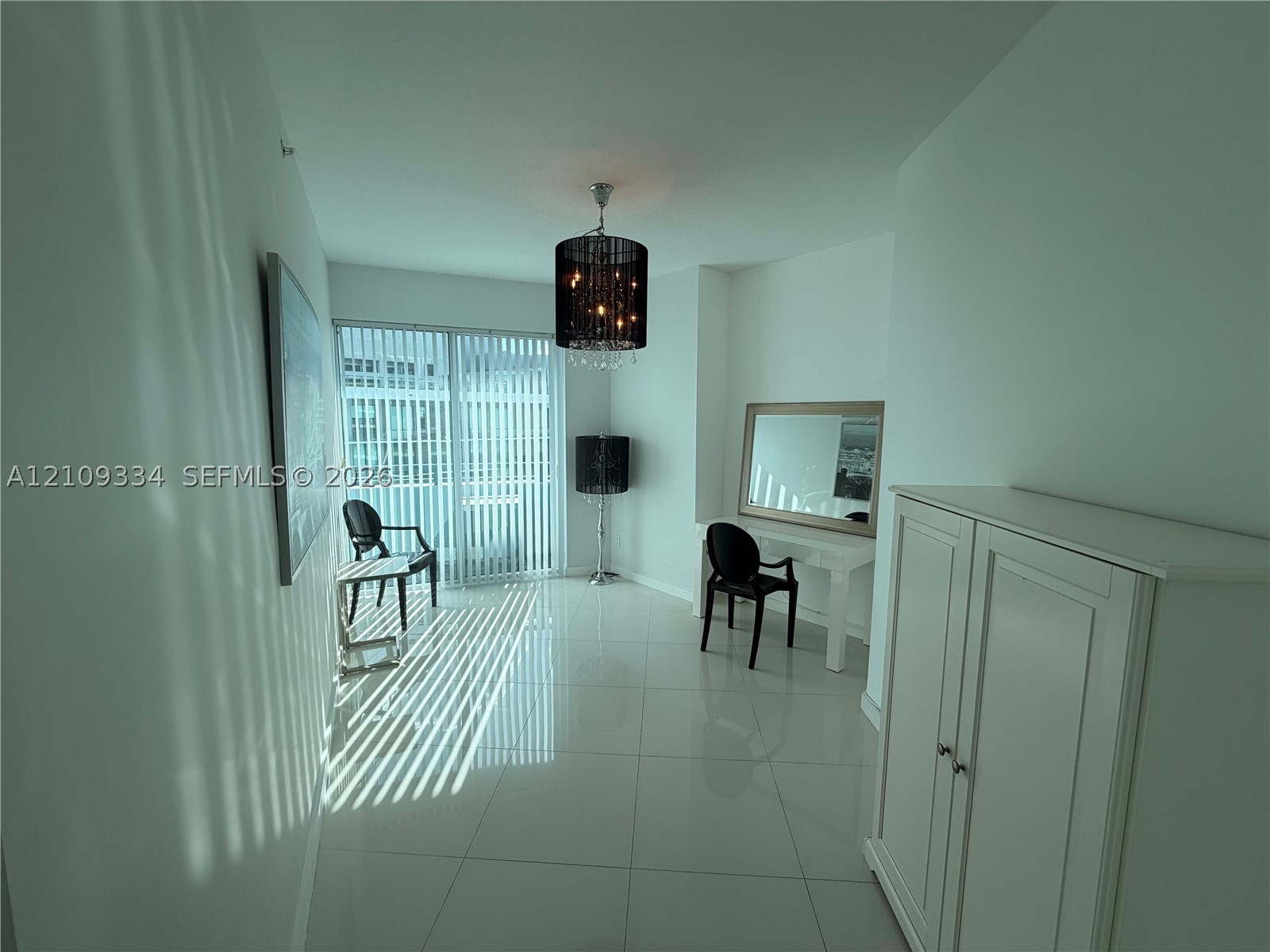 60 SW 13th St #5216 Miami, FL 33130