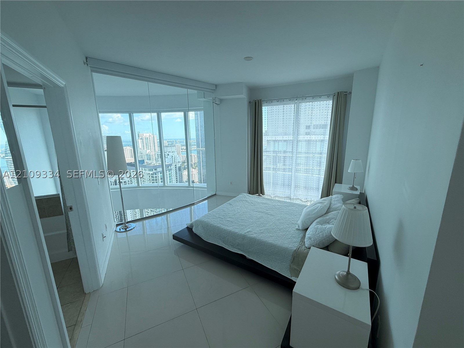 60 SW 13th St #5216 Miami, FL 33130