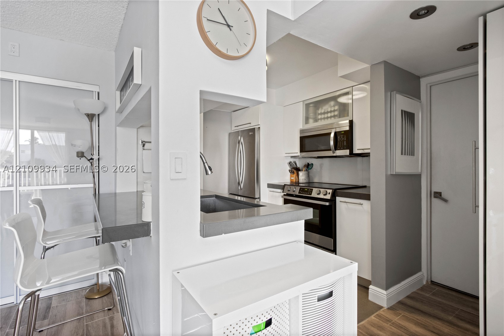80 S Shore Dr #205 Miami Beach, FL 33141