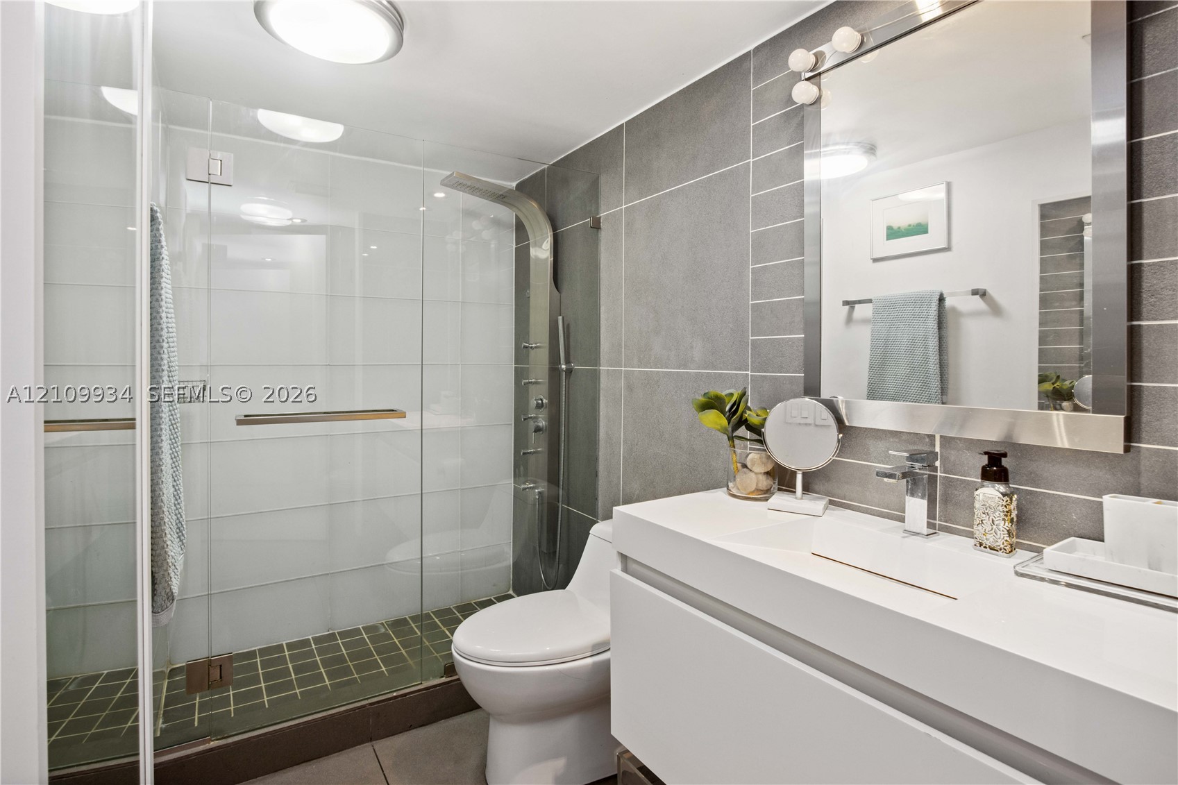 80 S Shore Dr #205 Miami Beach, FL 33141