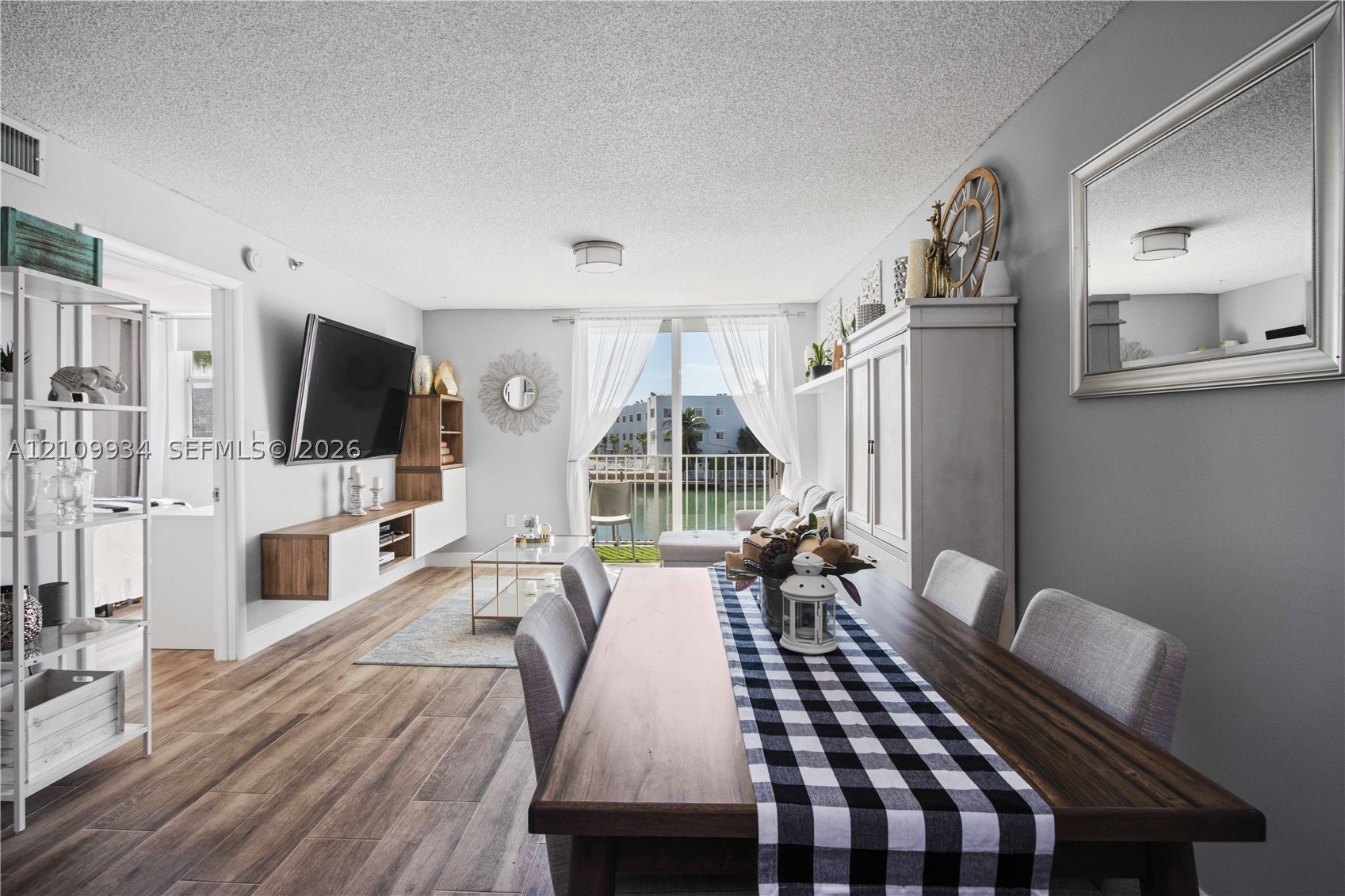 80 S Shore Dr #205 Miami Beach, FL 33141