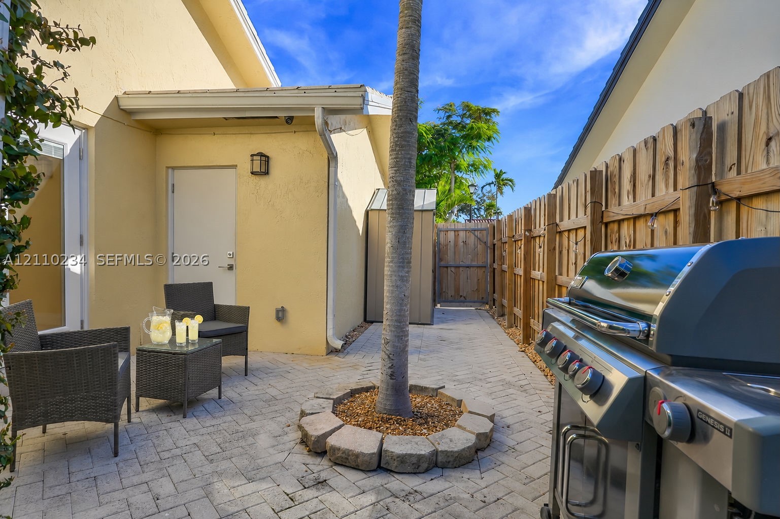 8601 SW 82nd Ter Miami, FL 33143