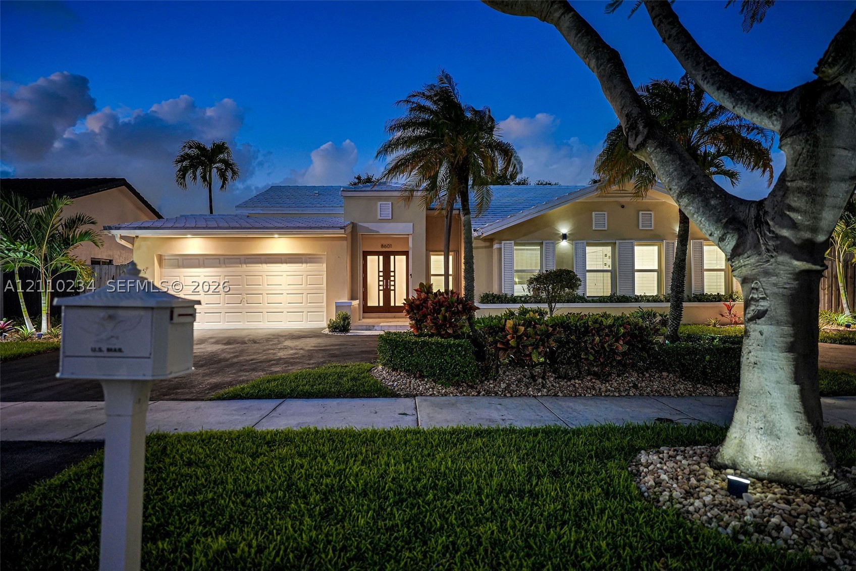 8601 SW 82nd Ter Miami, FL 33143