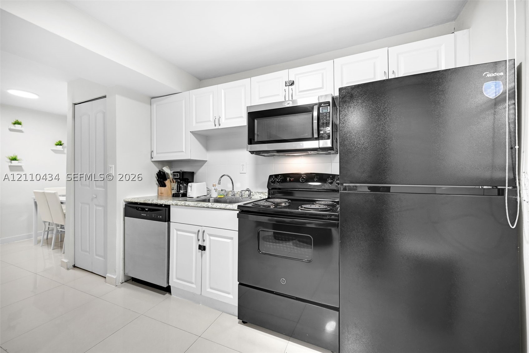 414 NW 53rd St Miami, FL 33127