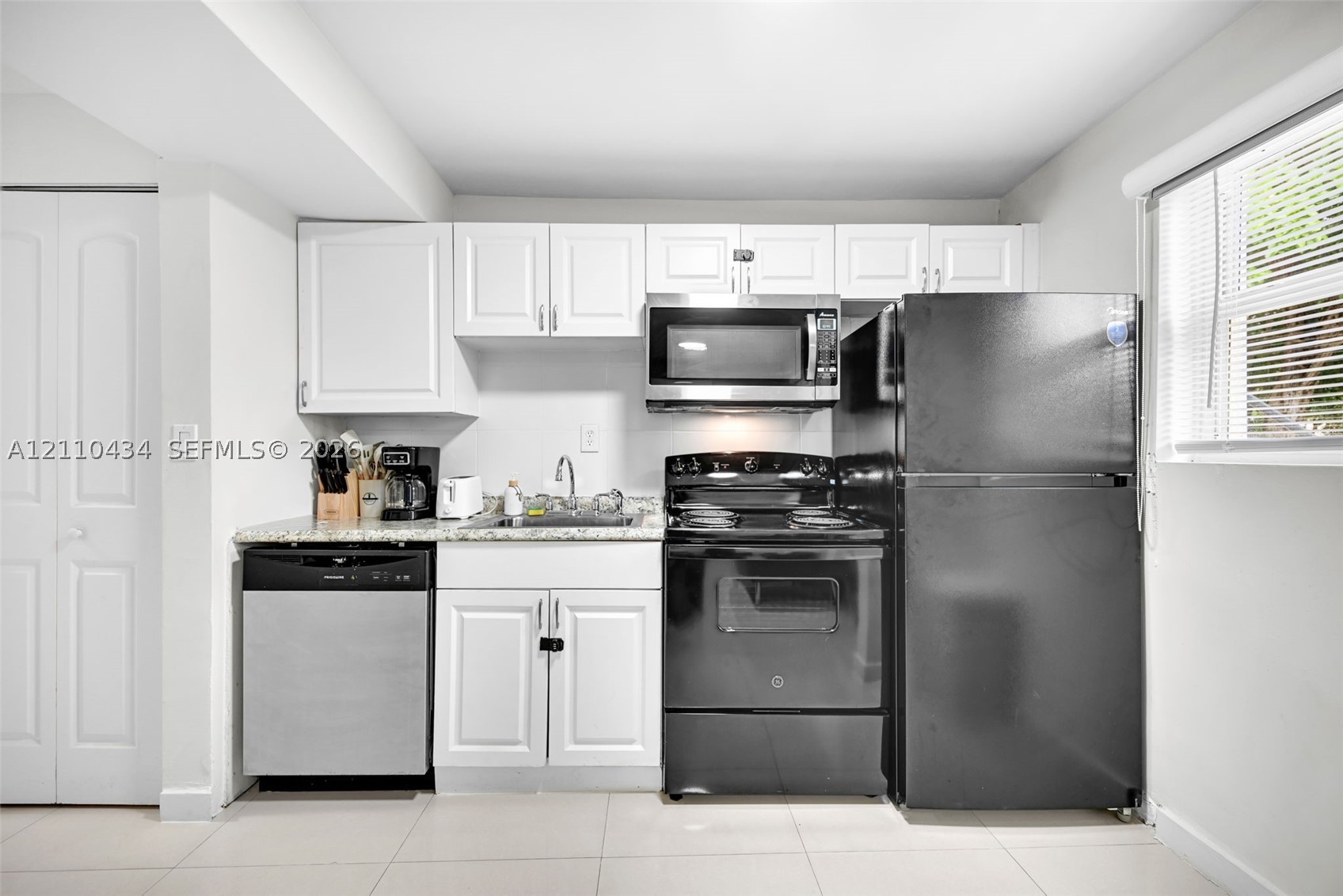 414 NW 53rd St Miami, FL 33127