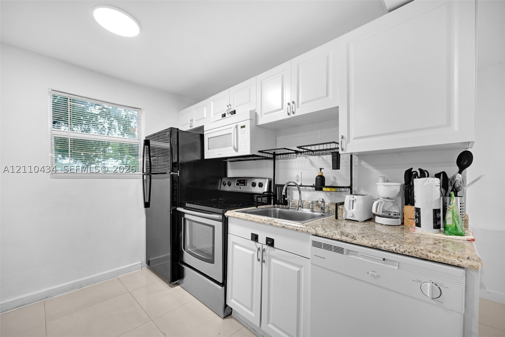 414 NW 53rd St Miami, FL 33127
