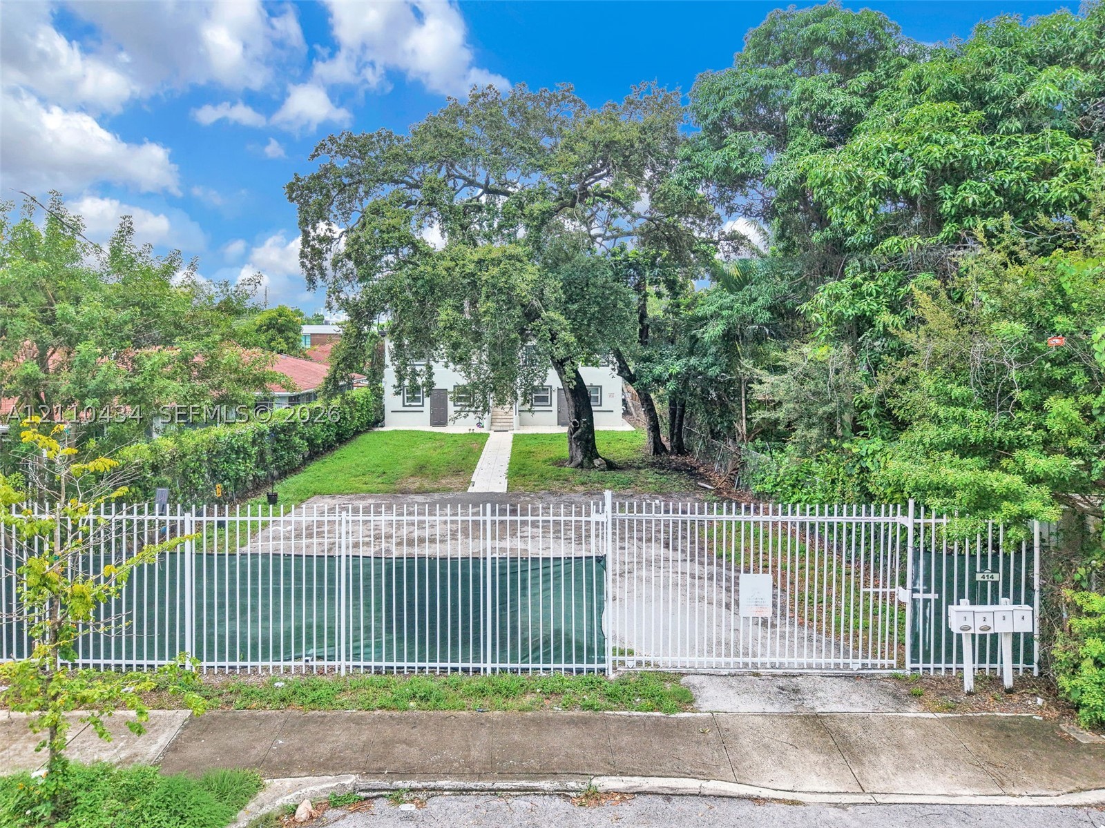 414 NW 53rd St Miami, FL 33127