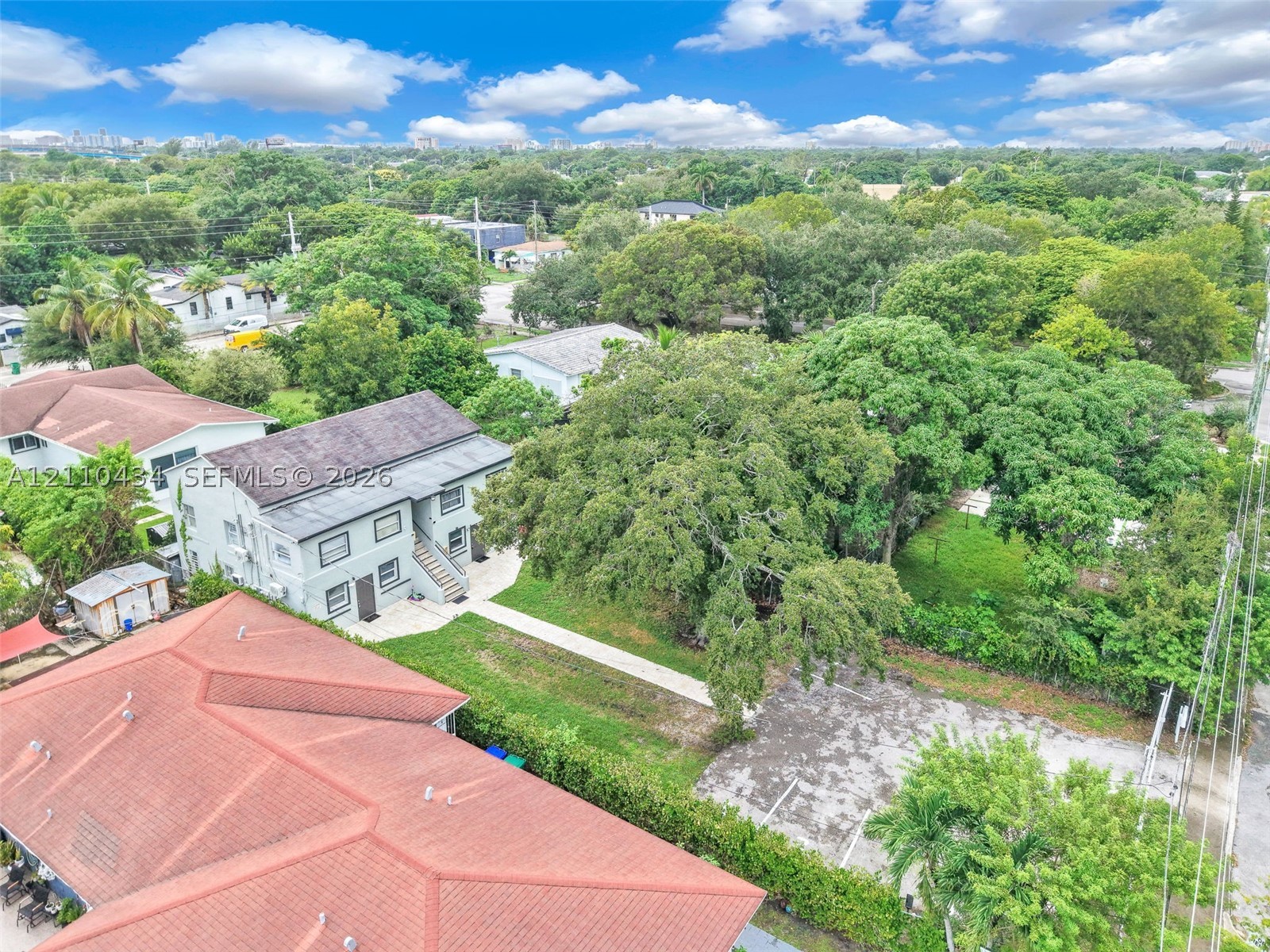 414 NW 53rd St Miami, FL 33127