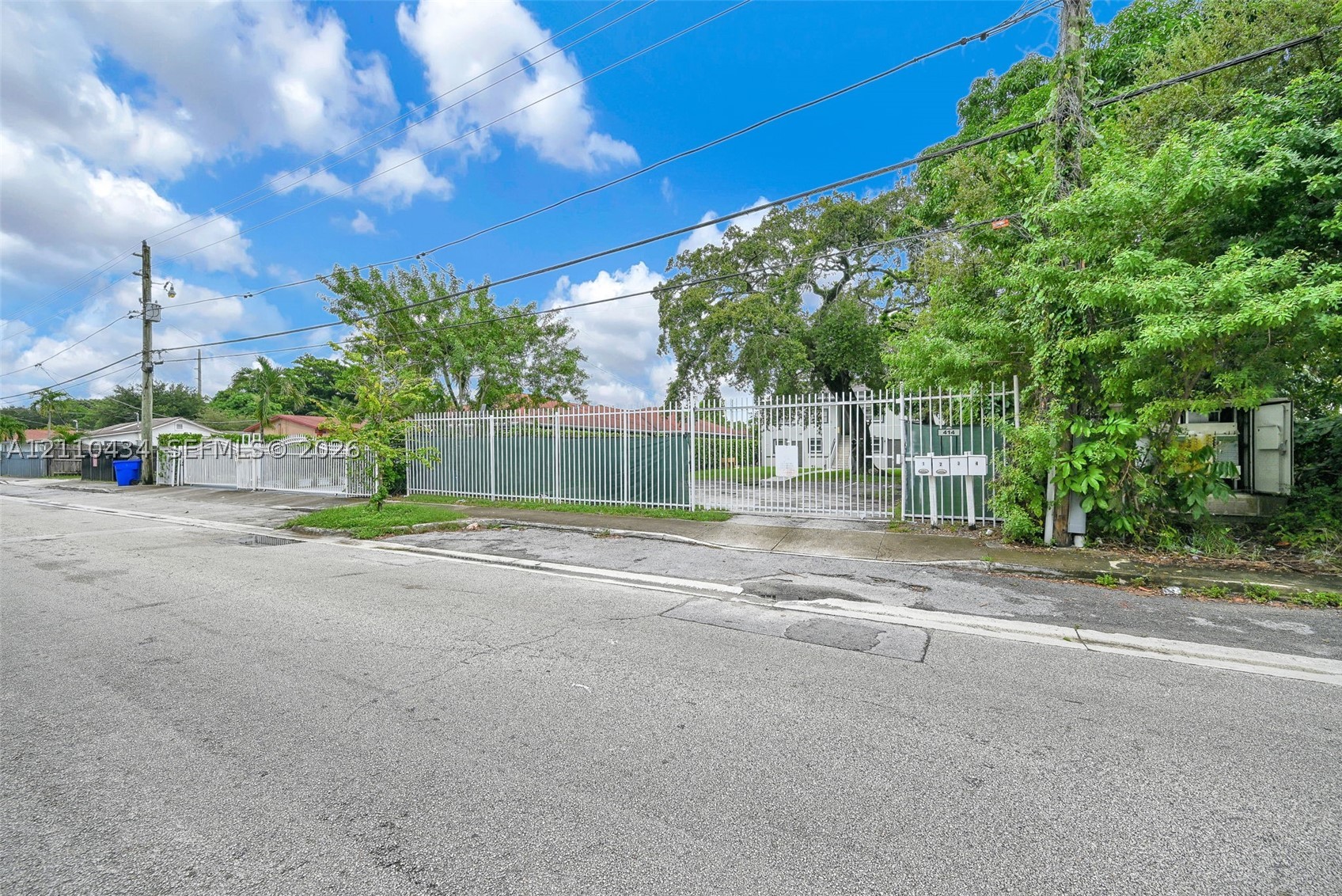 414 NW 53rd St Miami, FL 33127