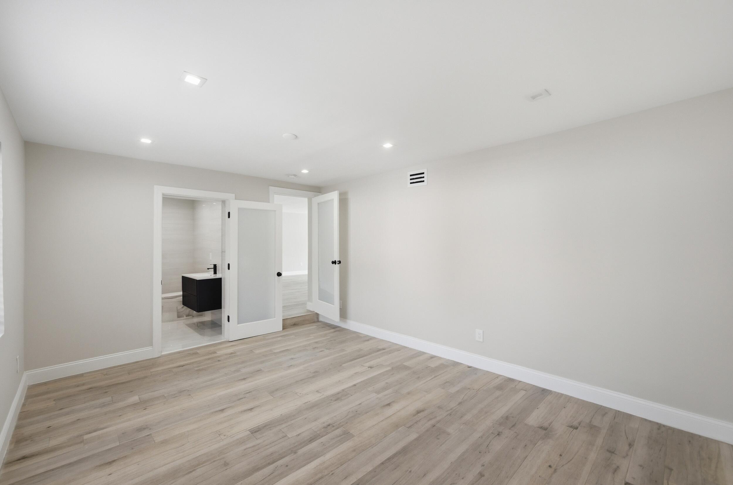 1770 SW 17th Miami, FL 33145