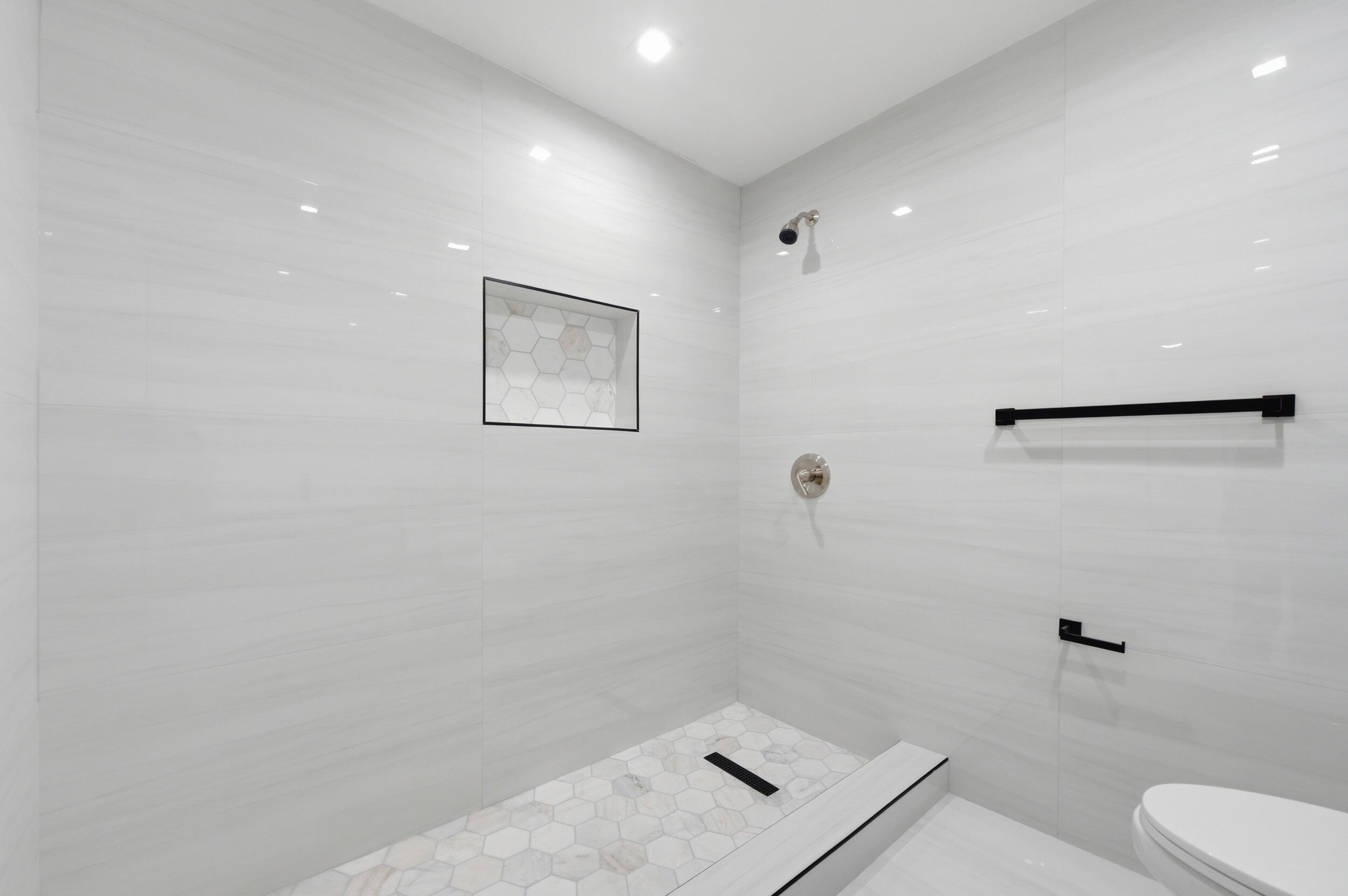 1770 SW 17th Miami, FL 33145