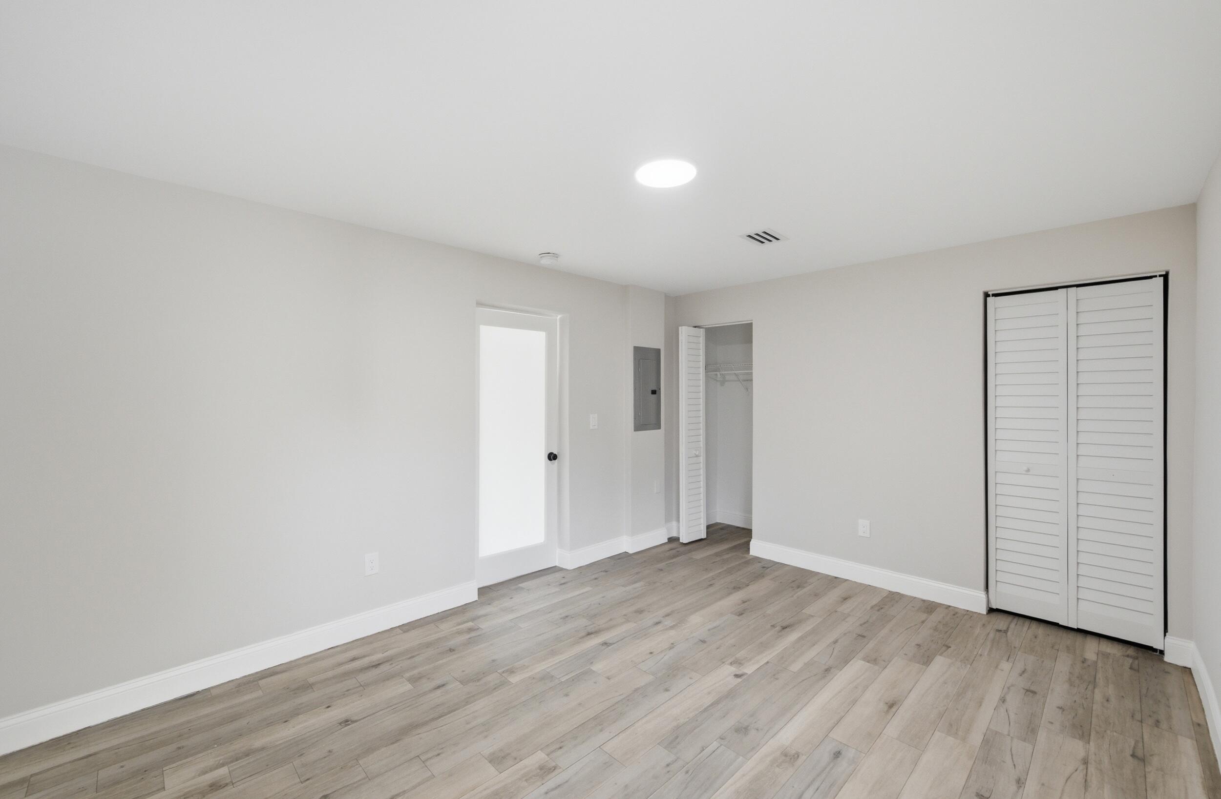 1770 SW 17th Miami, FL 33145