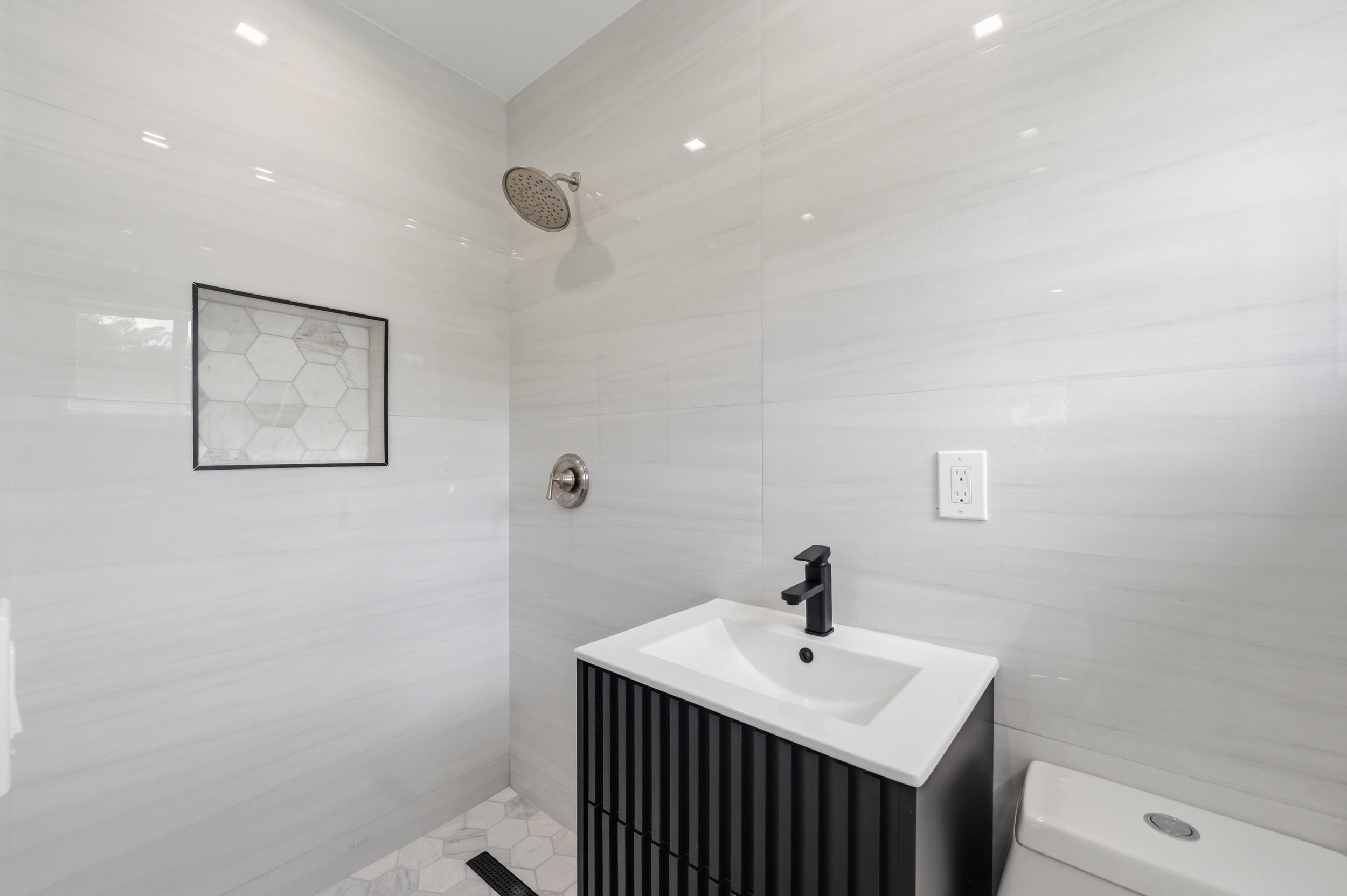 1770 SW 17th Miami, FL 33145