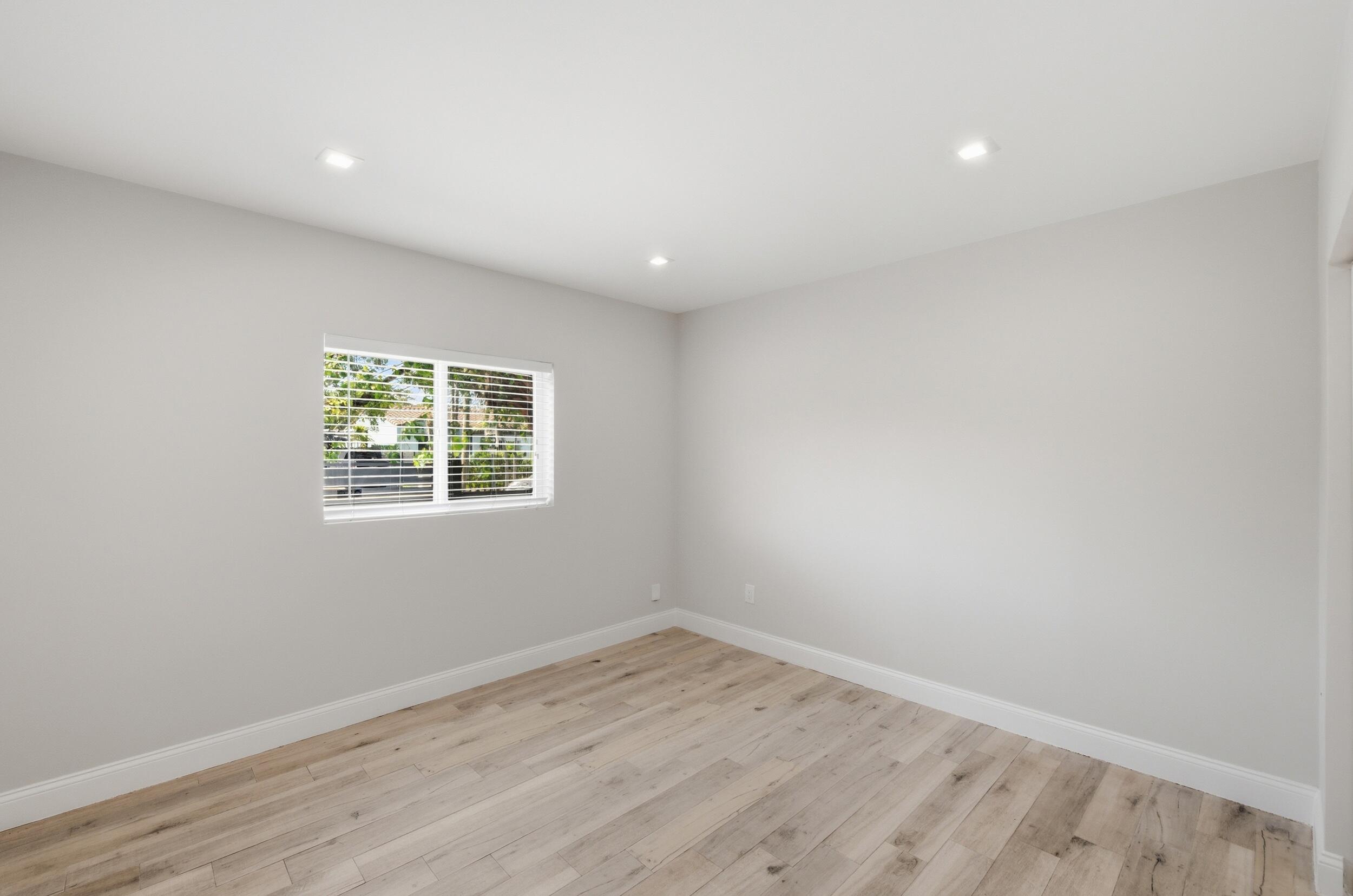 1770 SW 17th Miami, FL 33145