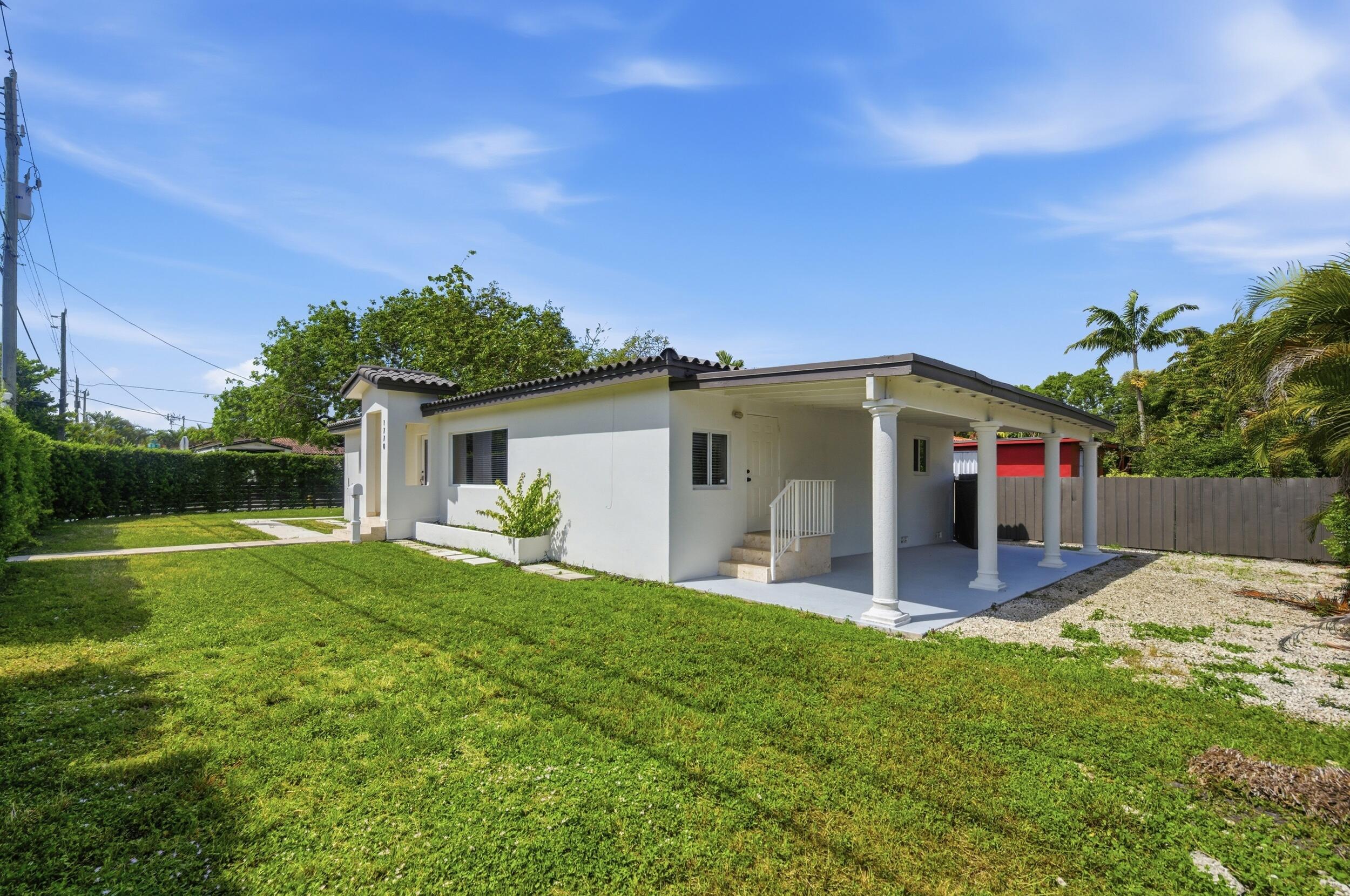 1770 SW 17th Miami, FL 33145