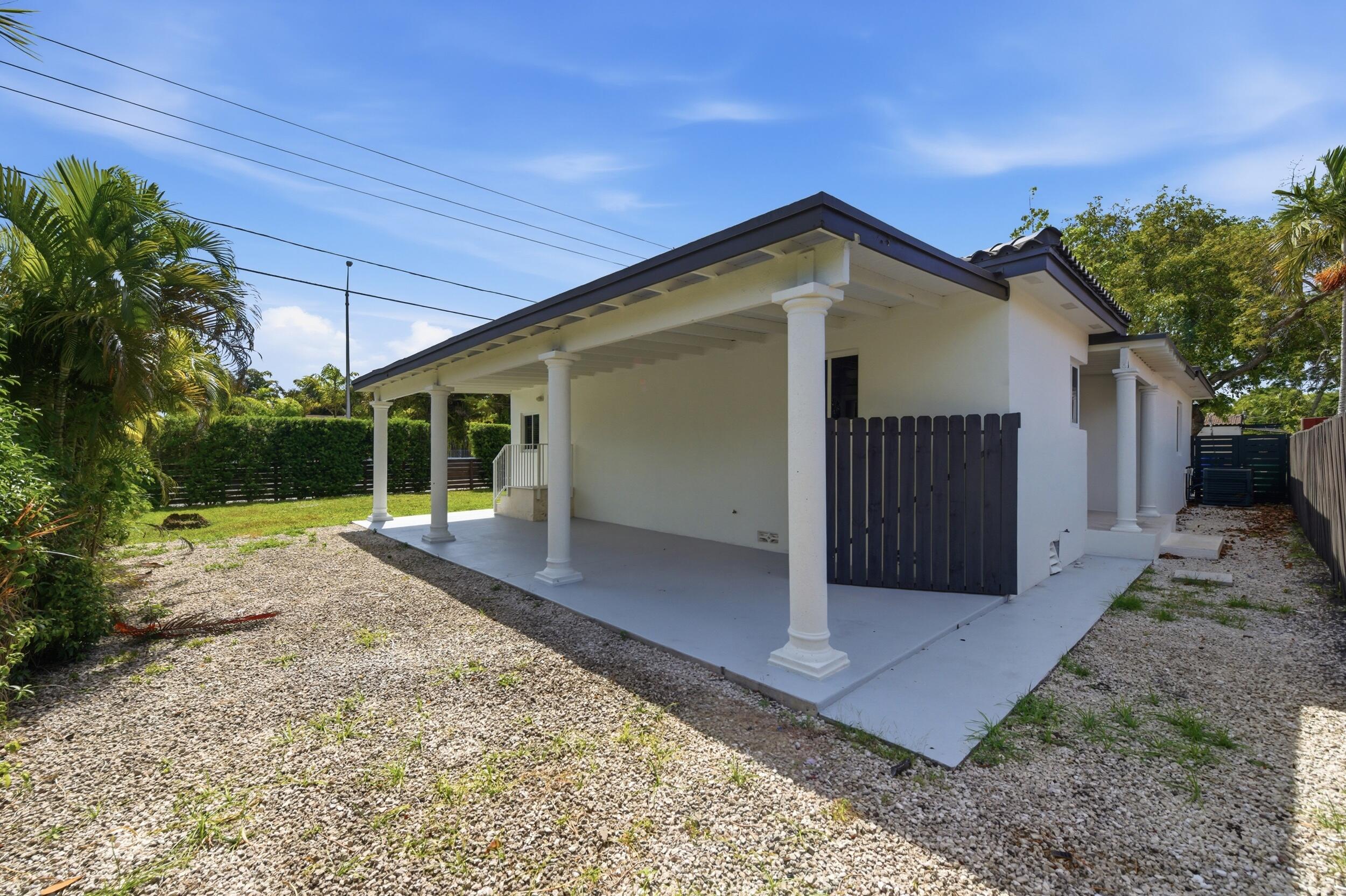 1770 SW 17th Miami, FL 33145