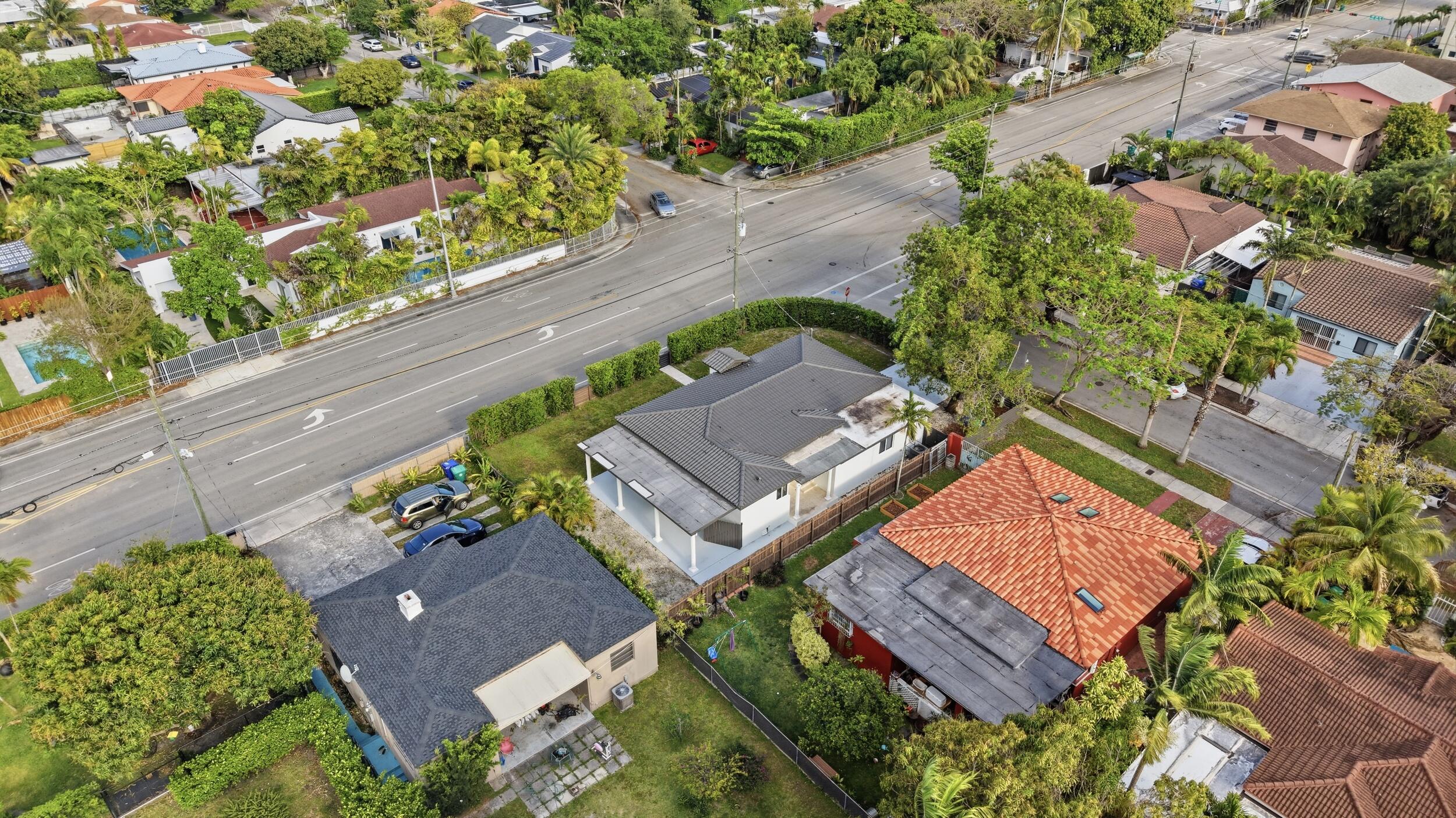 1770 SW 17th Miami, FL 33145