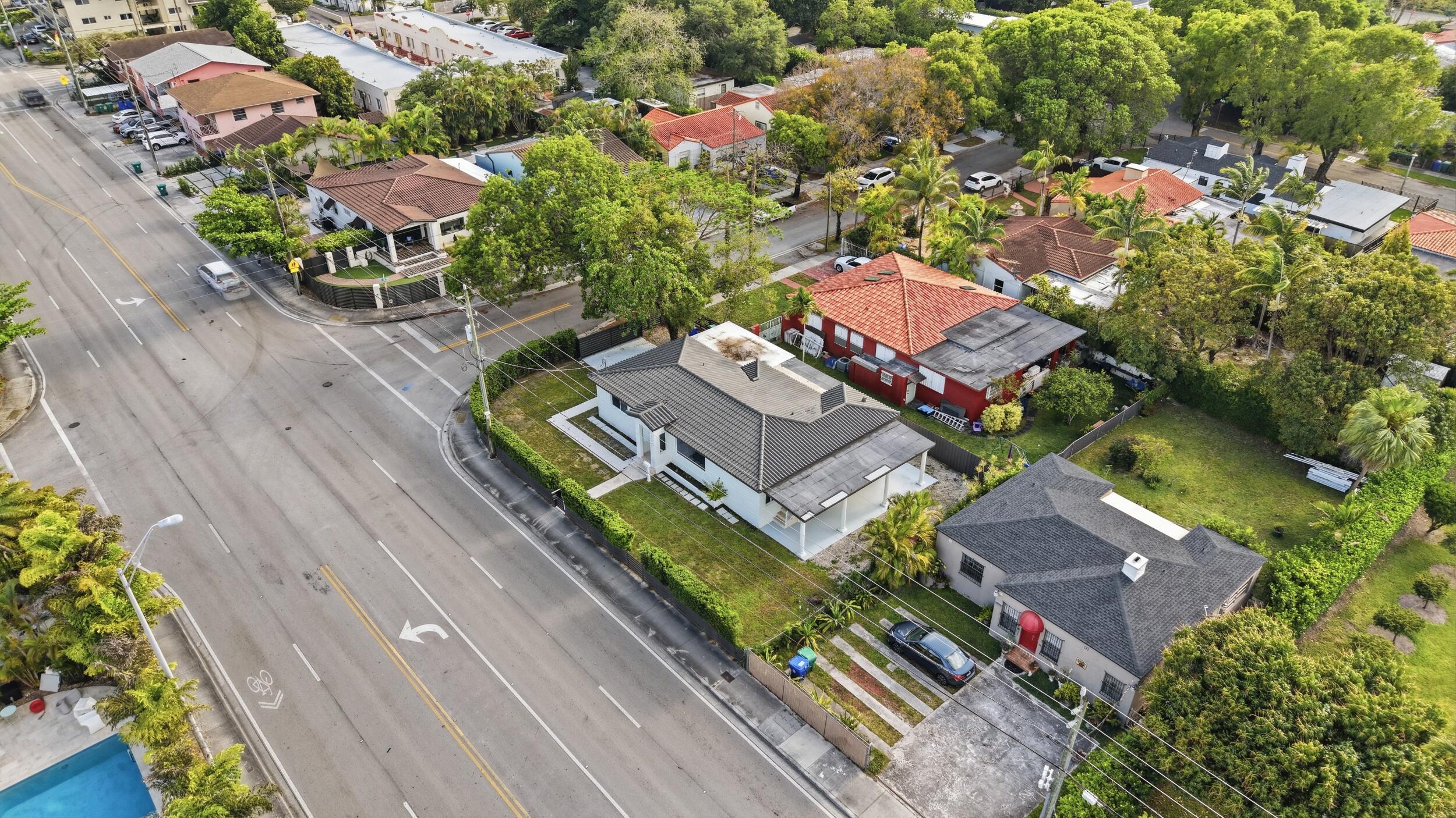 1770 SW 17th Miami, FL 33145