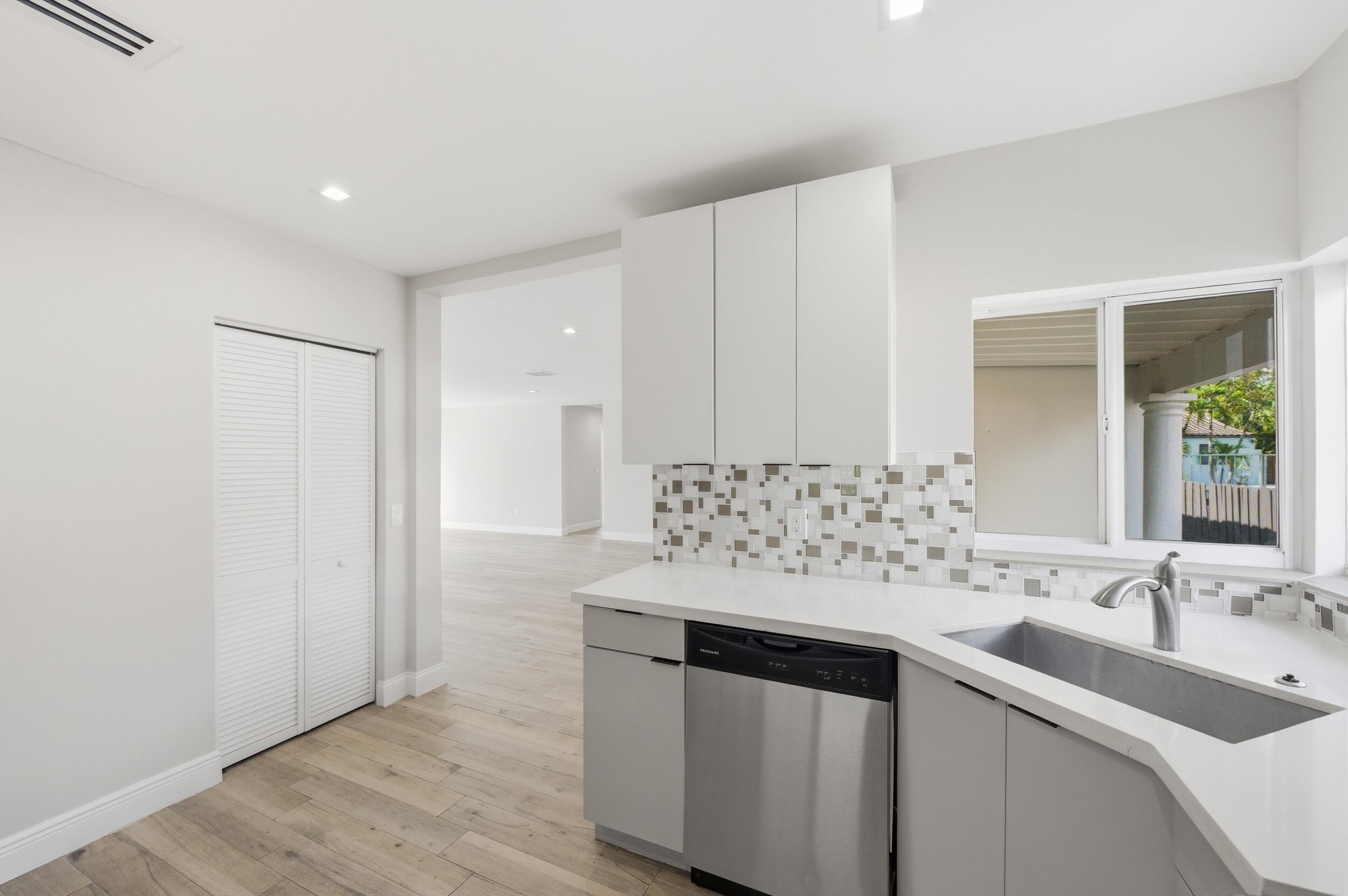 1770 SW 17th Miami, FL 33145