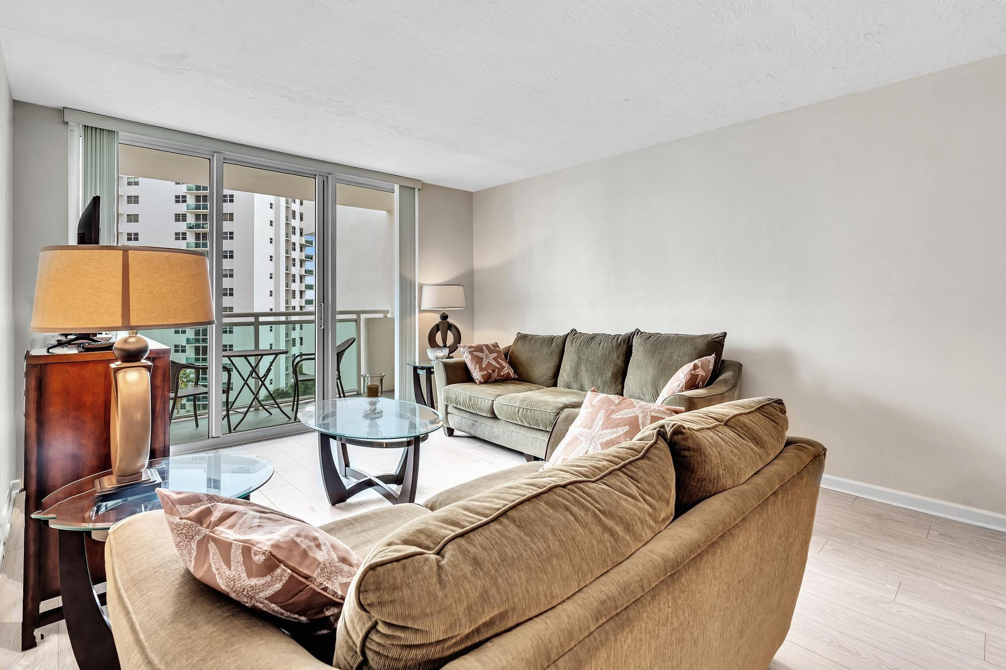 3000 S Ocean #714 Hollywood, FL 33019