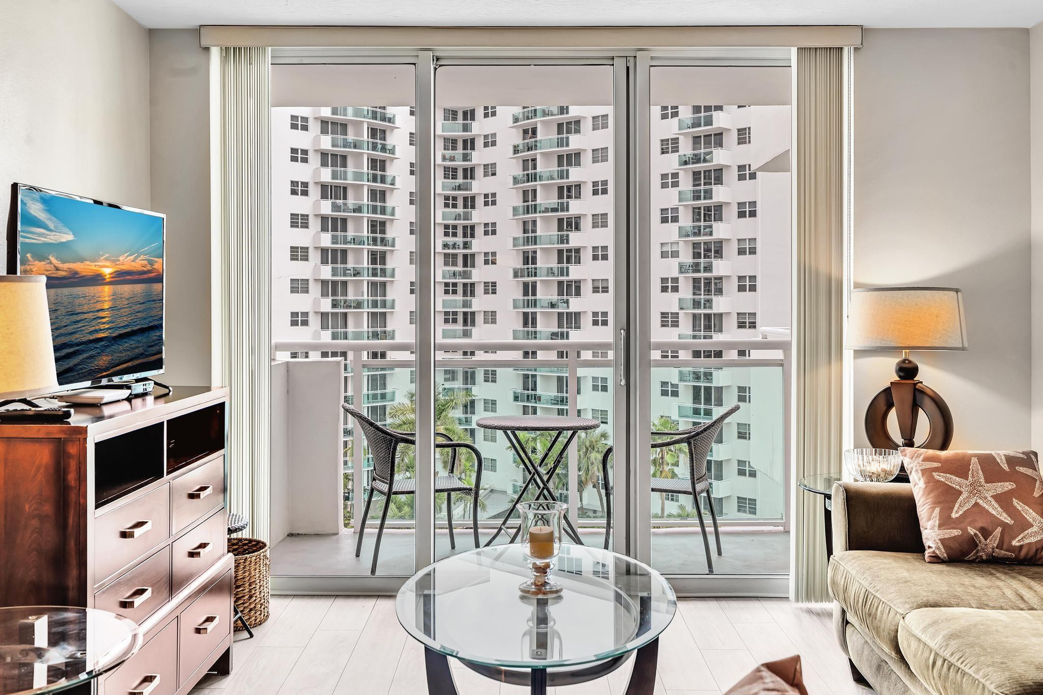 3000 S Ocean #714 Hollywood, FL 33019