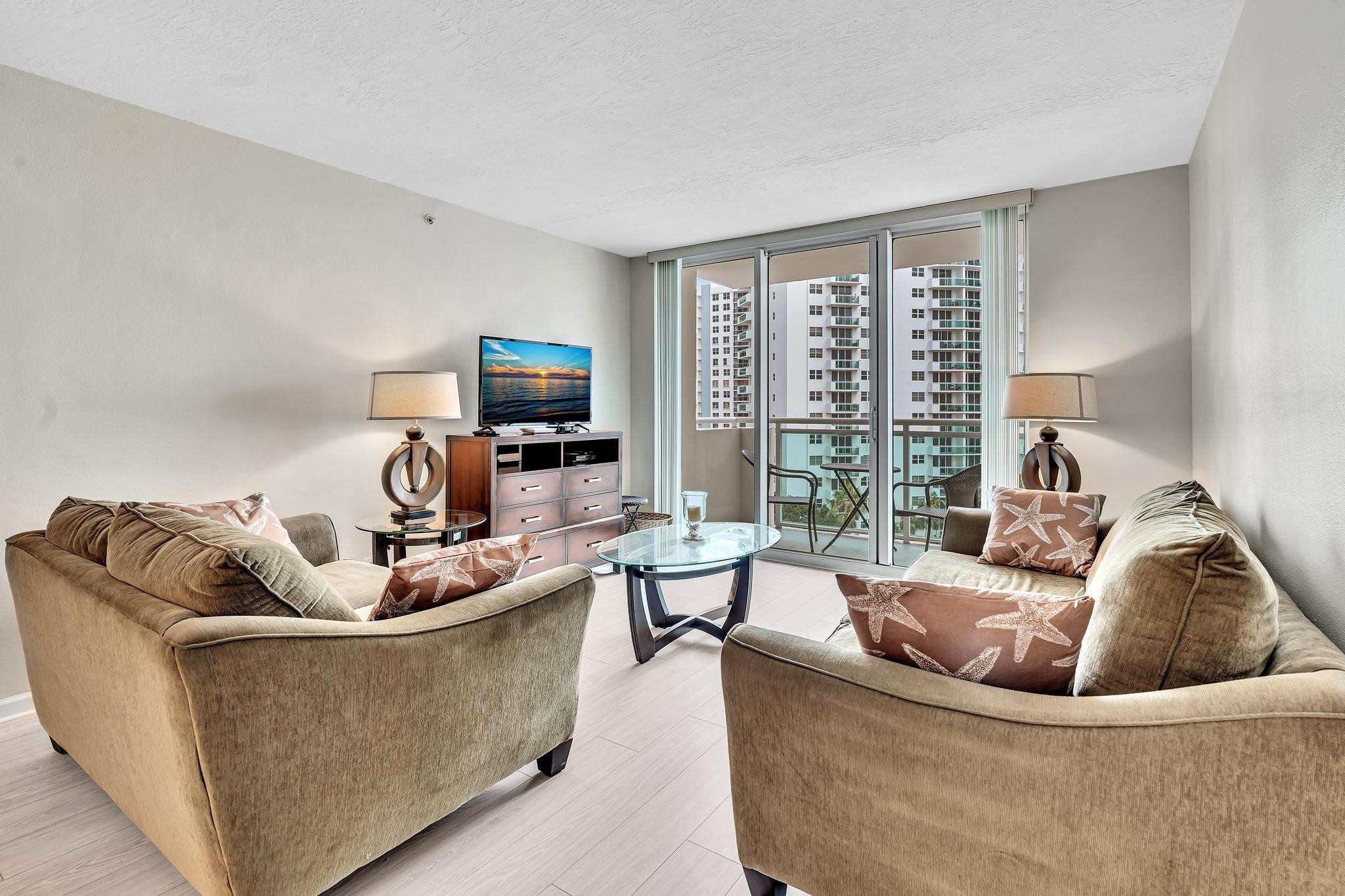 3000 S Ocean #714 Hollywood, FL 33019