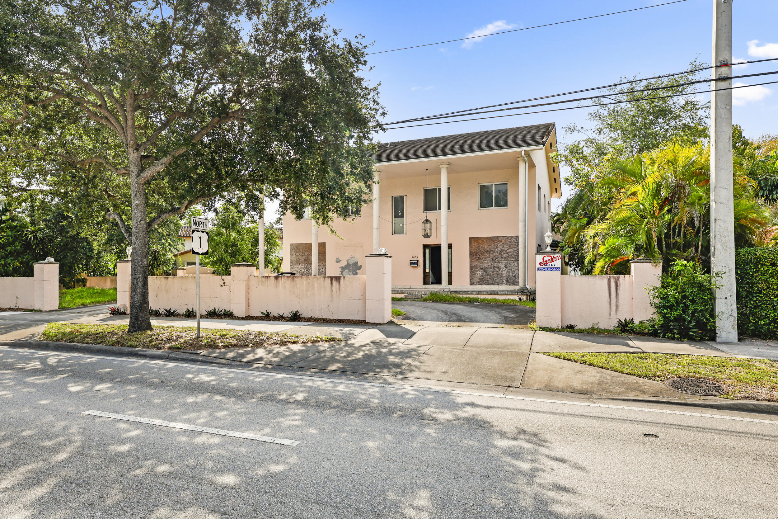 9655 Biscayne Miami Shores, FL 33138