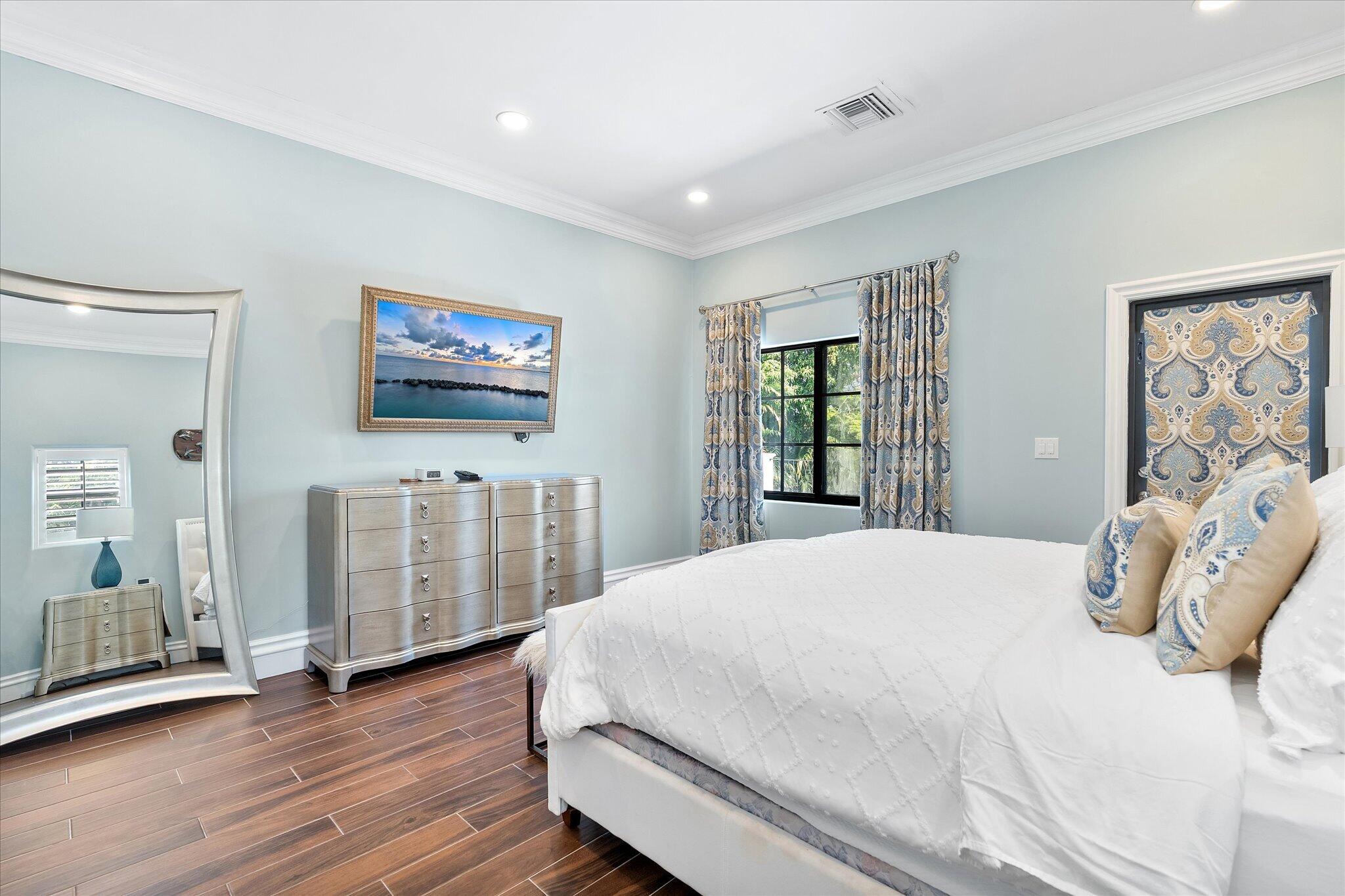 1001 Coconut #1001 Fort Lauderdale, FL 33315