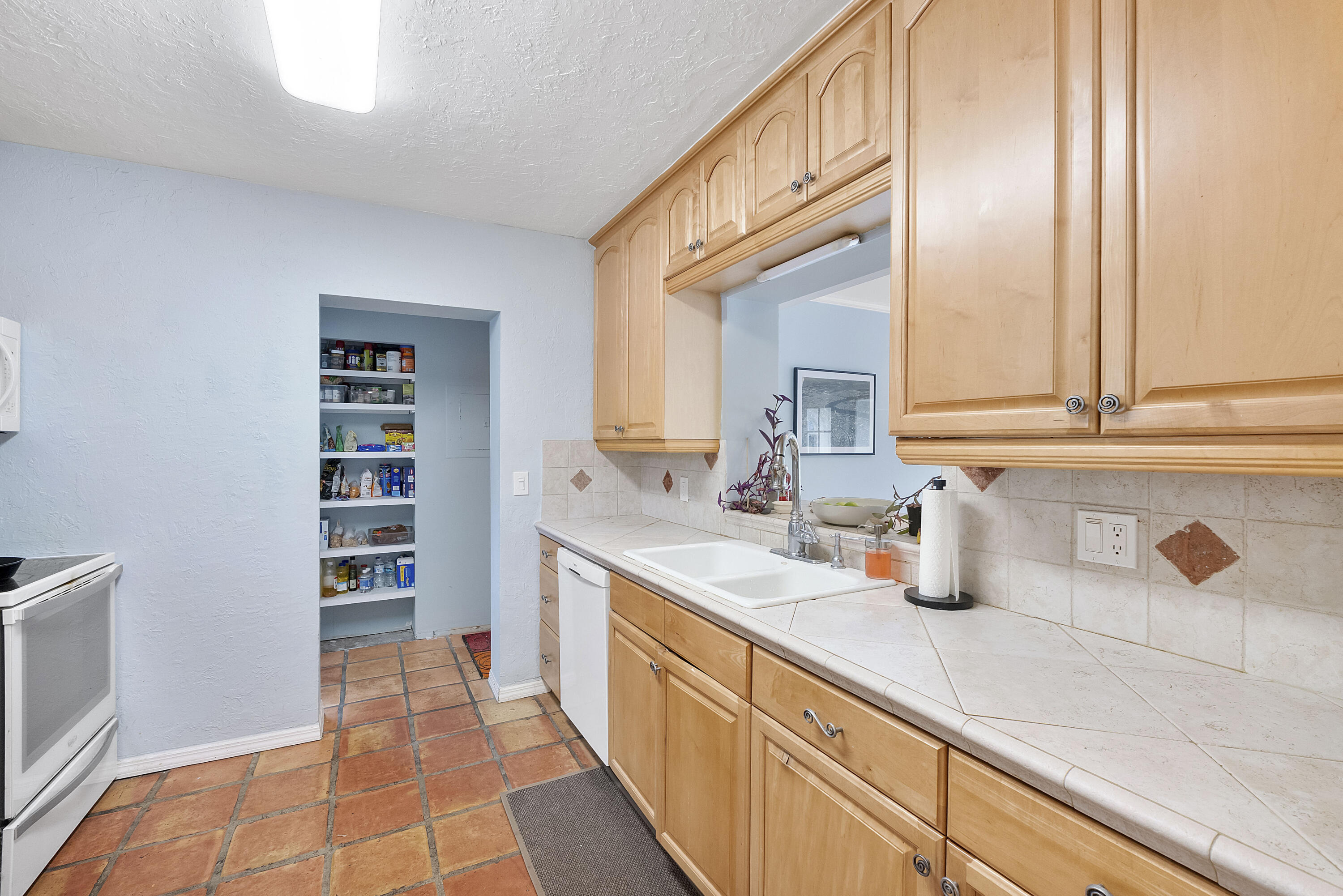2501 NE 26th Fort Lauderdale, FL 33305