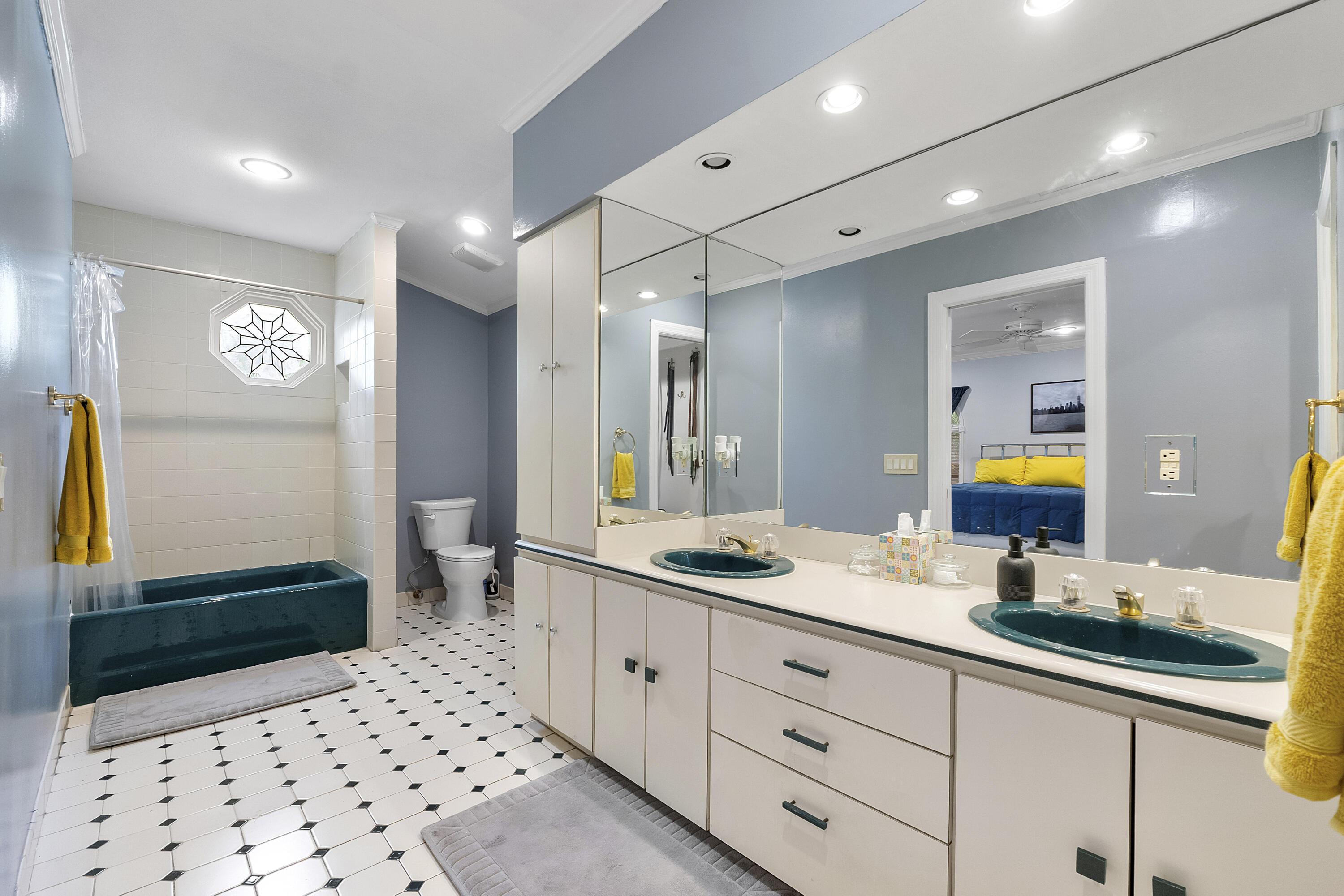 2501 NE 26th Fort Lauderdale, FL 33305