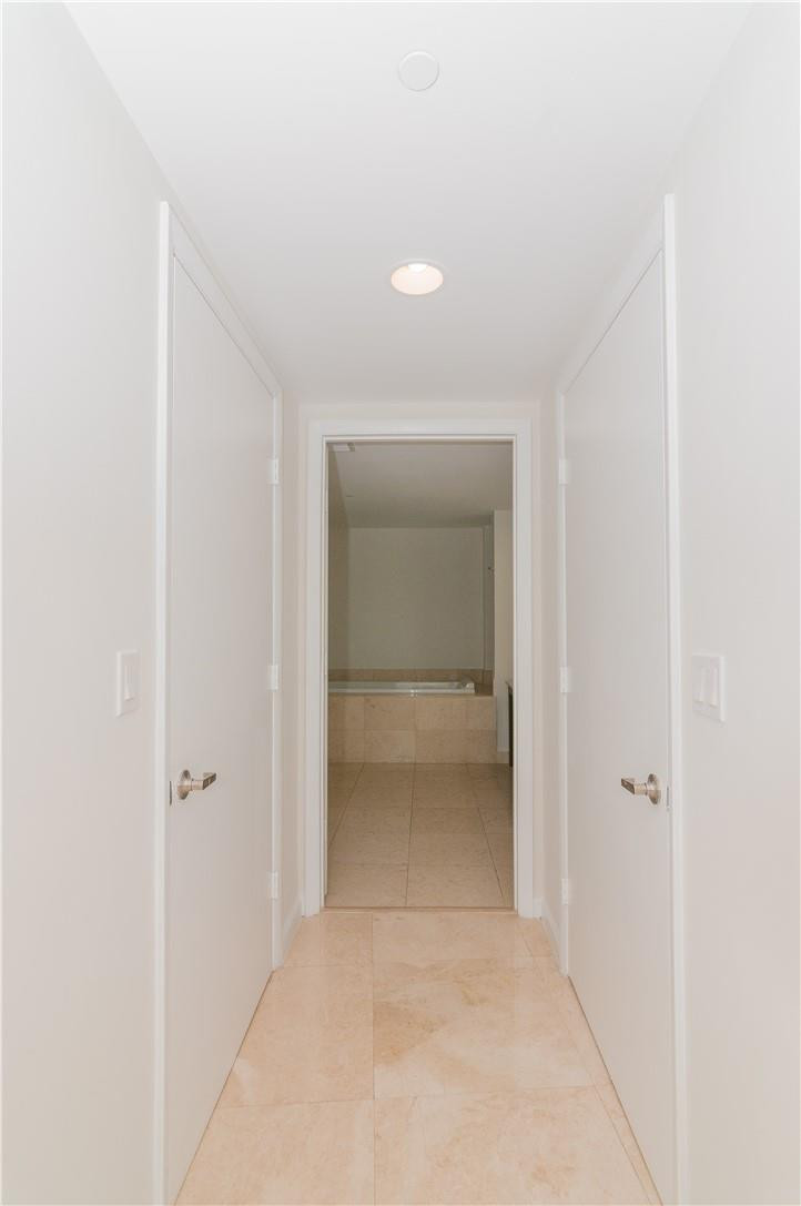 image Icon Brickell I22