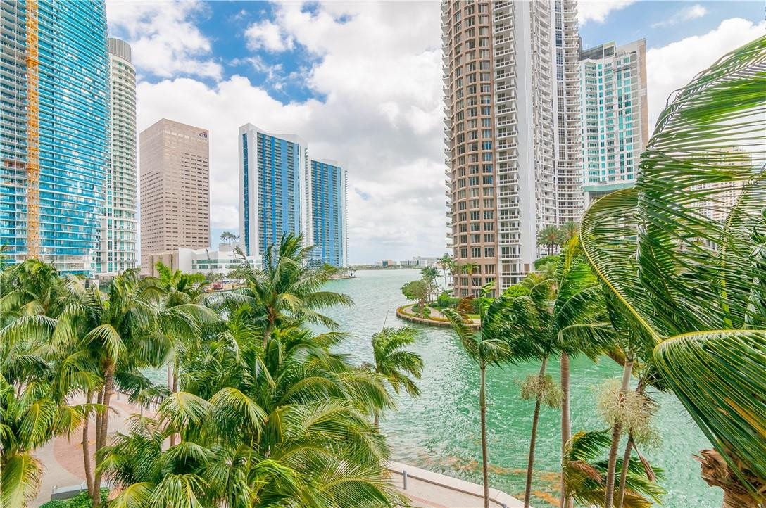 image Icon Brickell I2