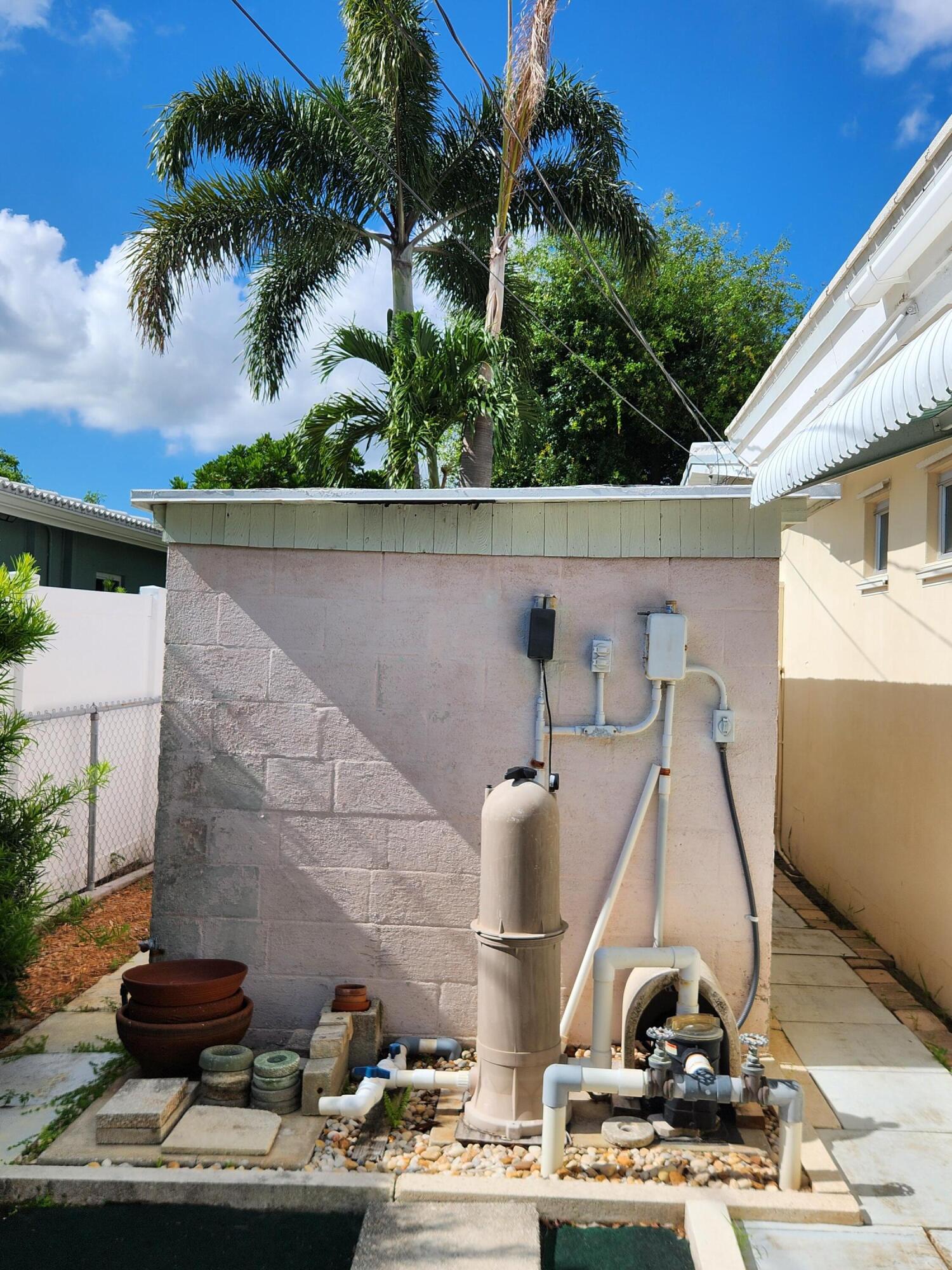 111 SE 7th Pompano Beach, FL 33060