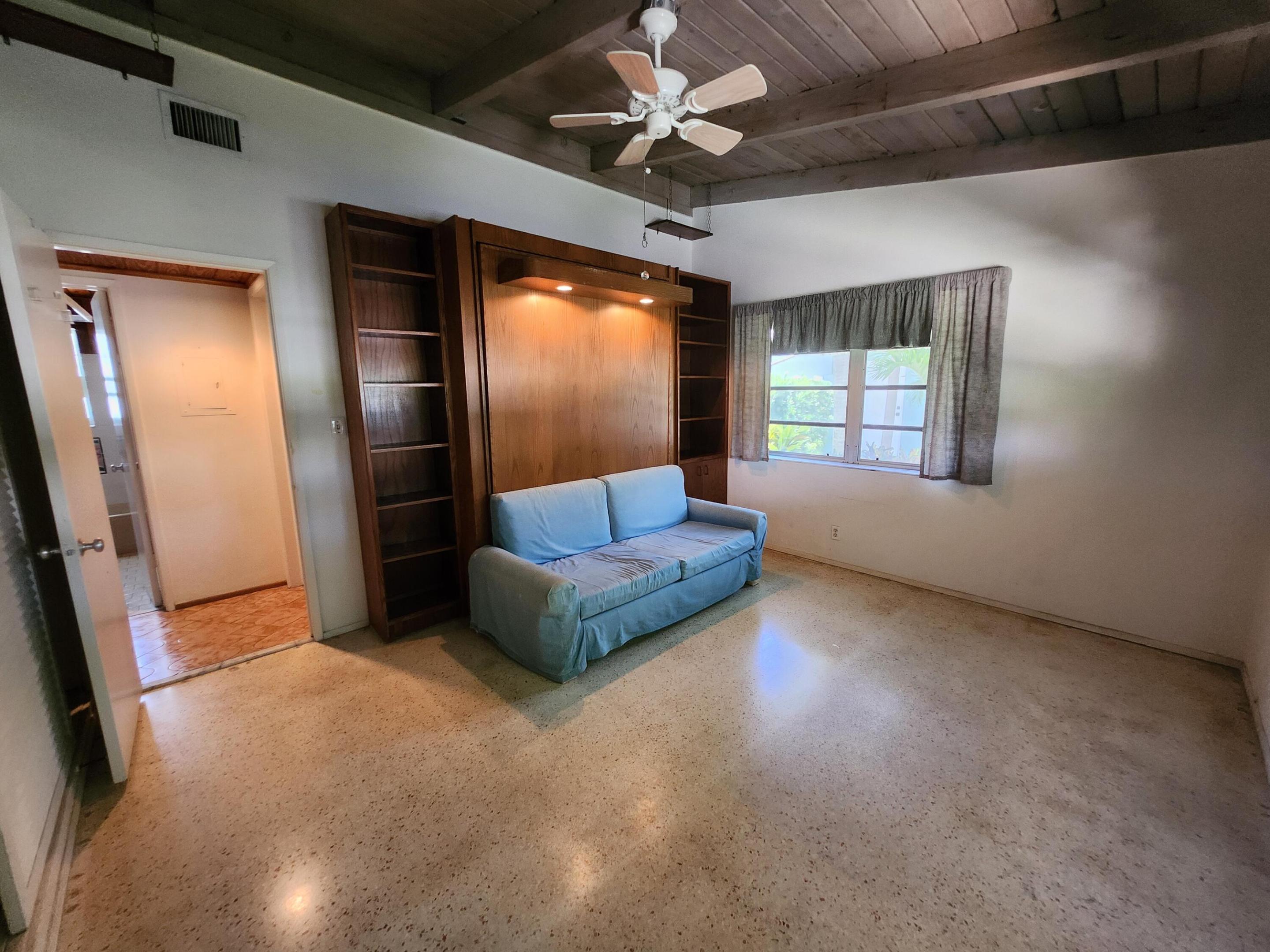 111 SE 7th Pompano Beach, FL 33060