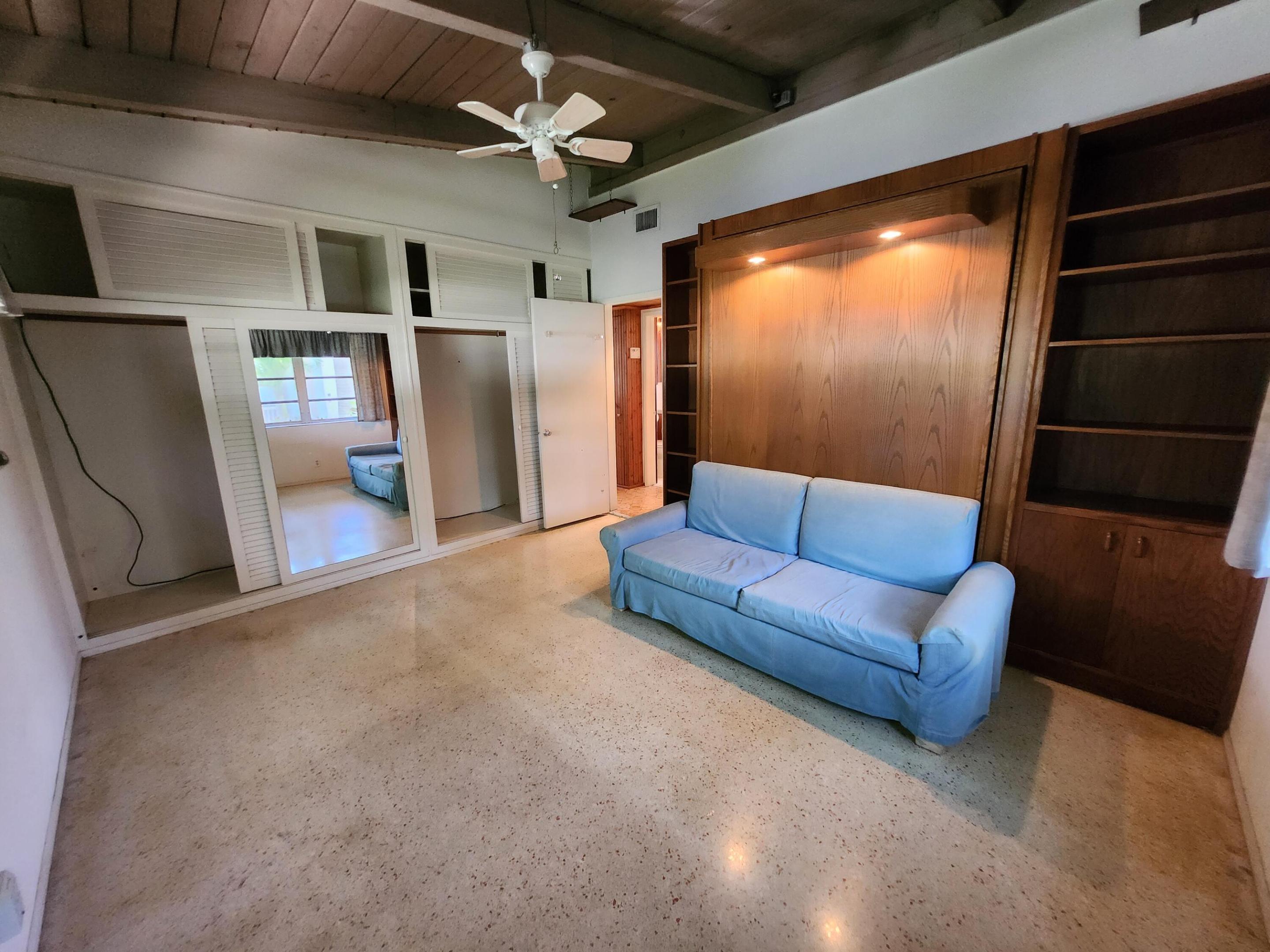 111 SE 7th Pompano Beach, FL 33060