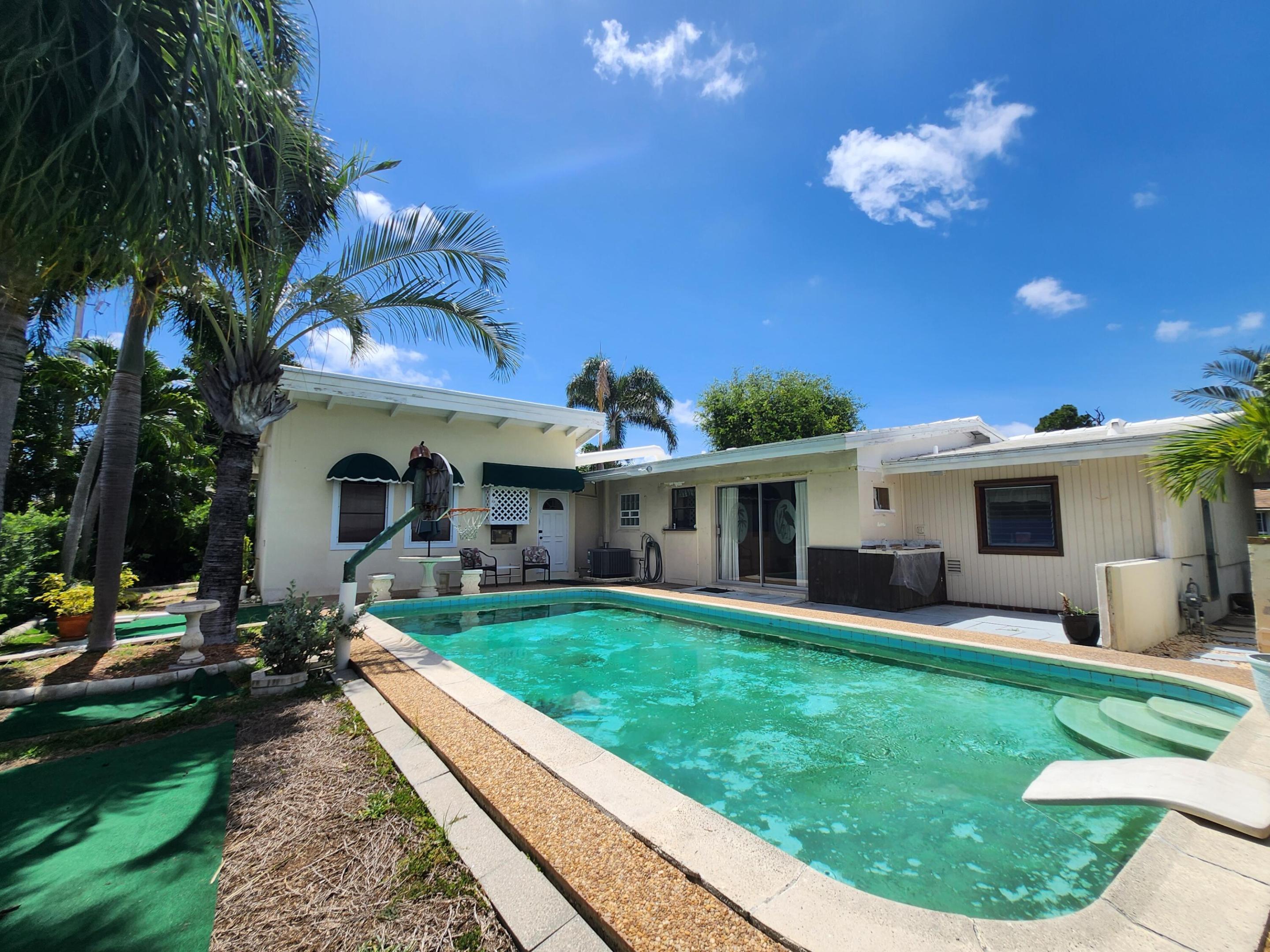 111 SE 7th Pompano Beach, FL 33060