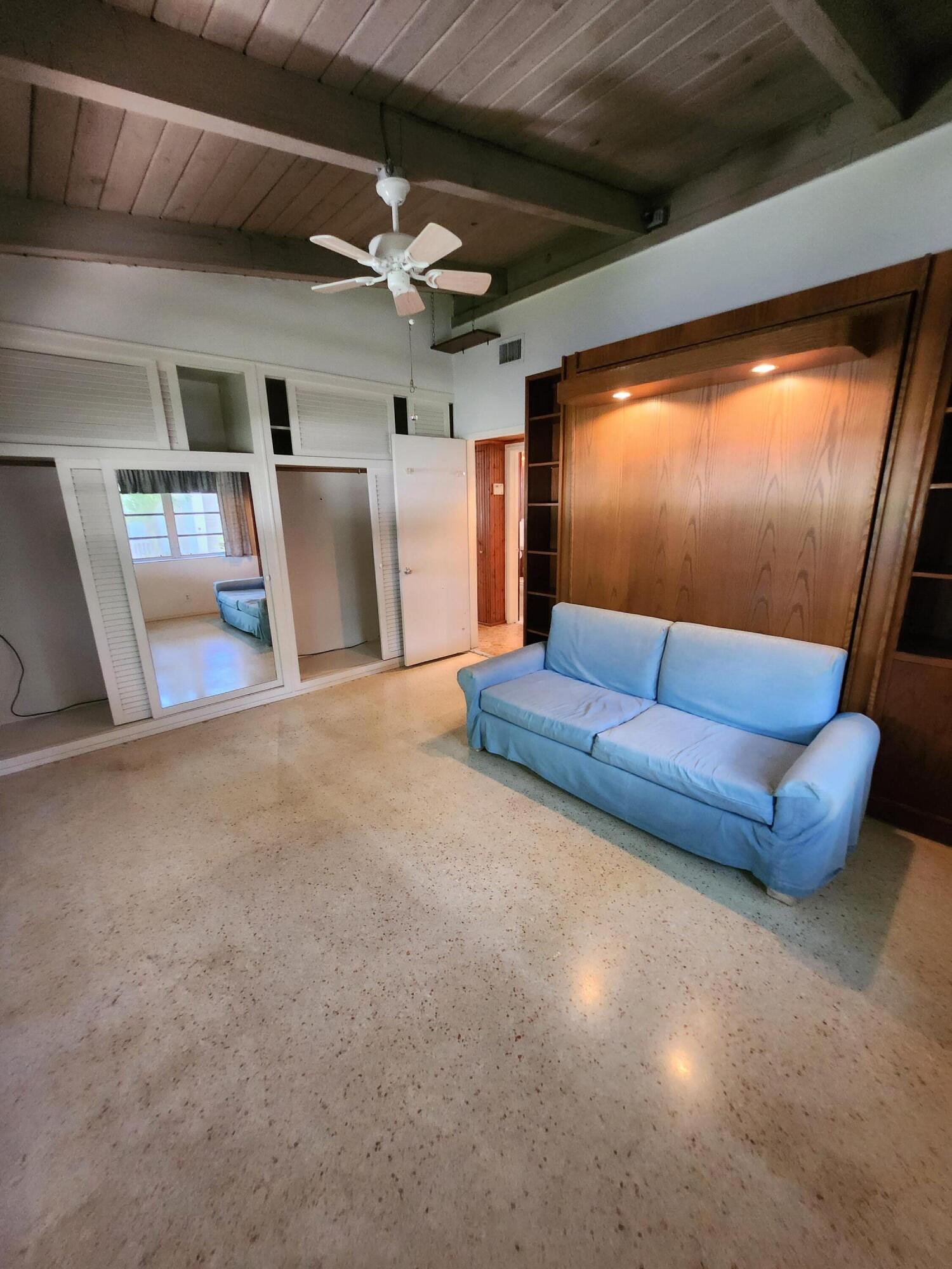 111 SE 7th Pompano Beach, FL 33060