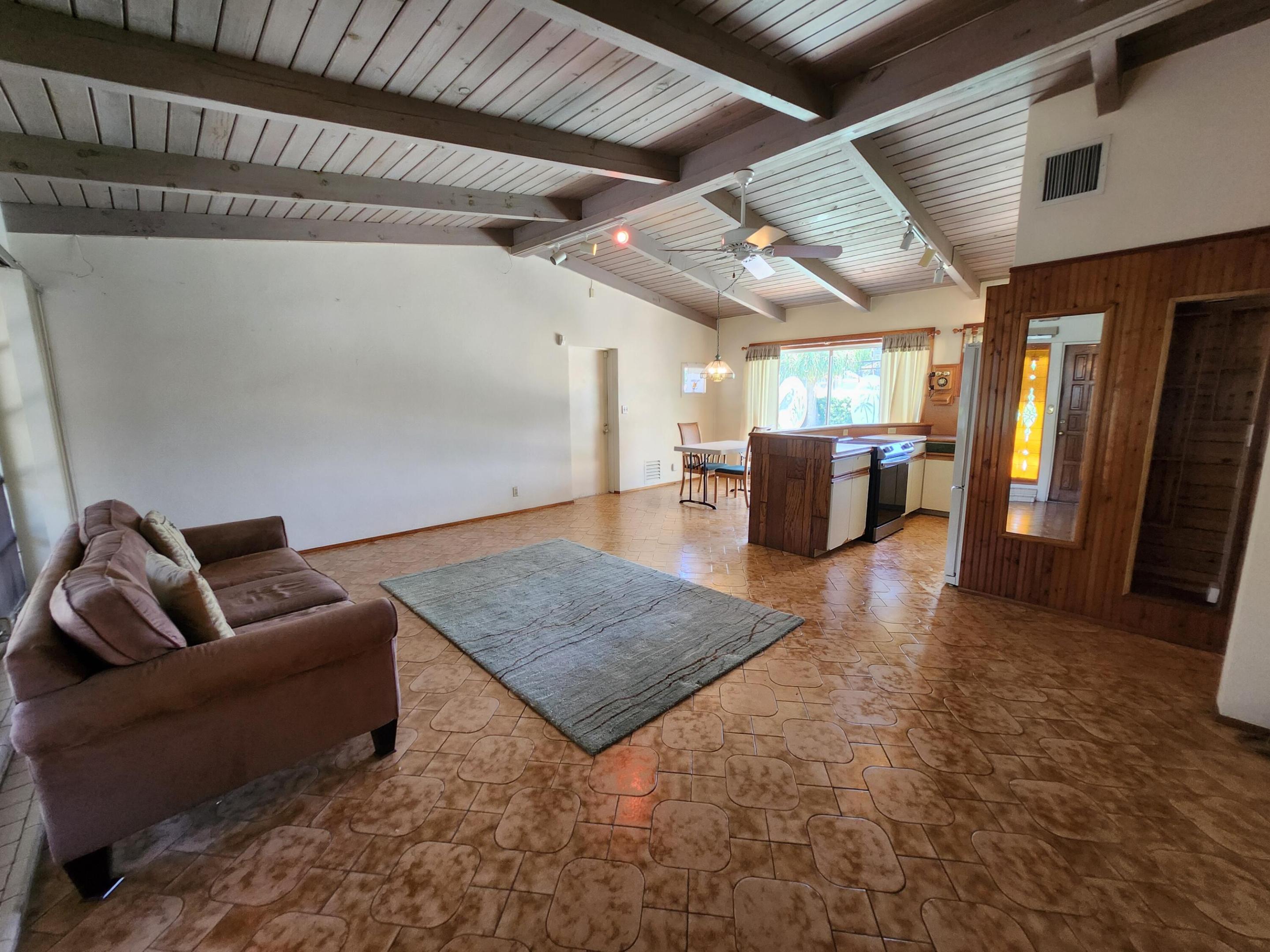 111 SE 7th Pompano Beach, FL 33060