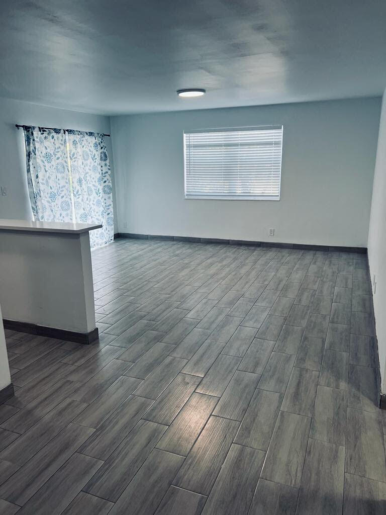 930 N 14th Hollywood, FL 33020