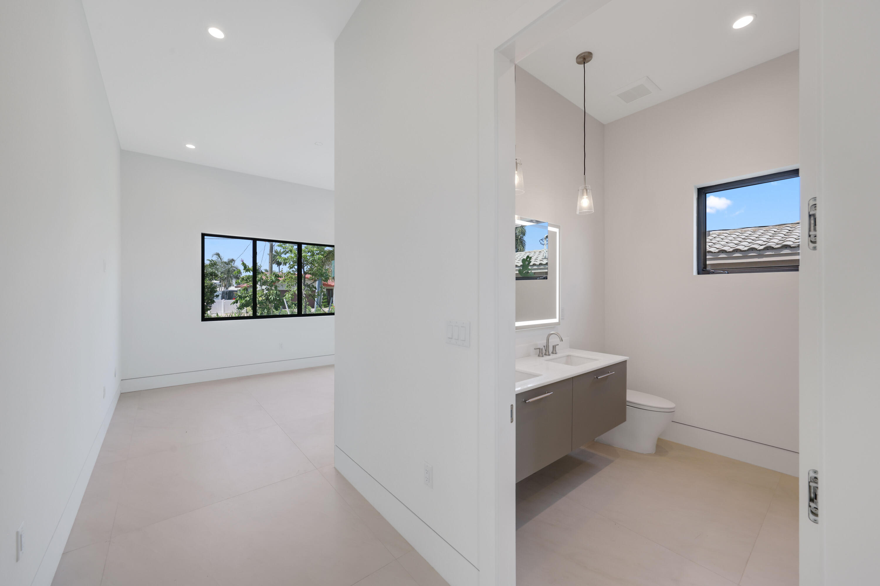 2612 NE 4th Pompano Beach, FL 33062