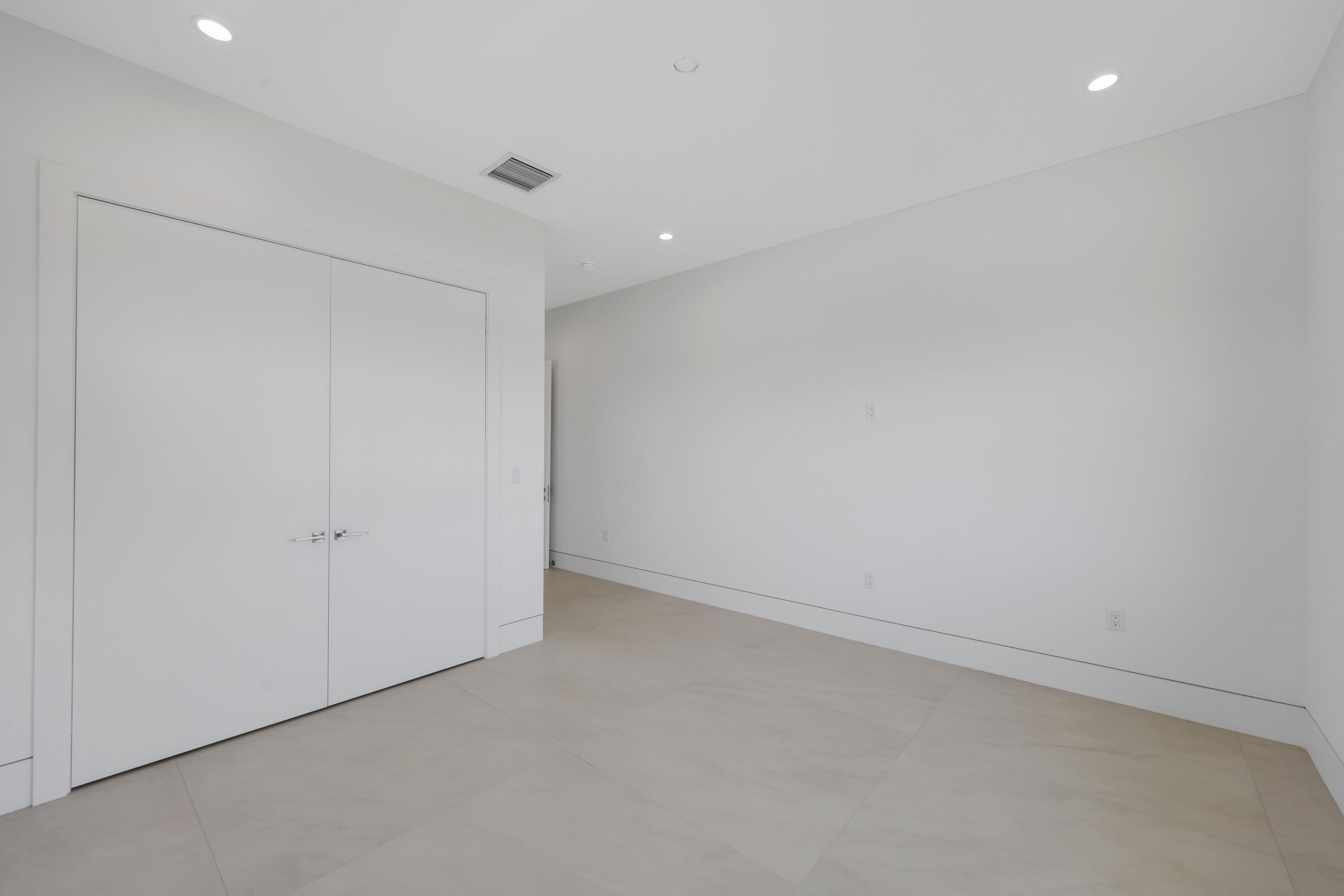2612 NE 4th Pompano Beach, FL 33062