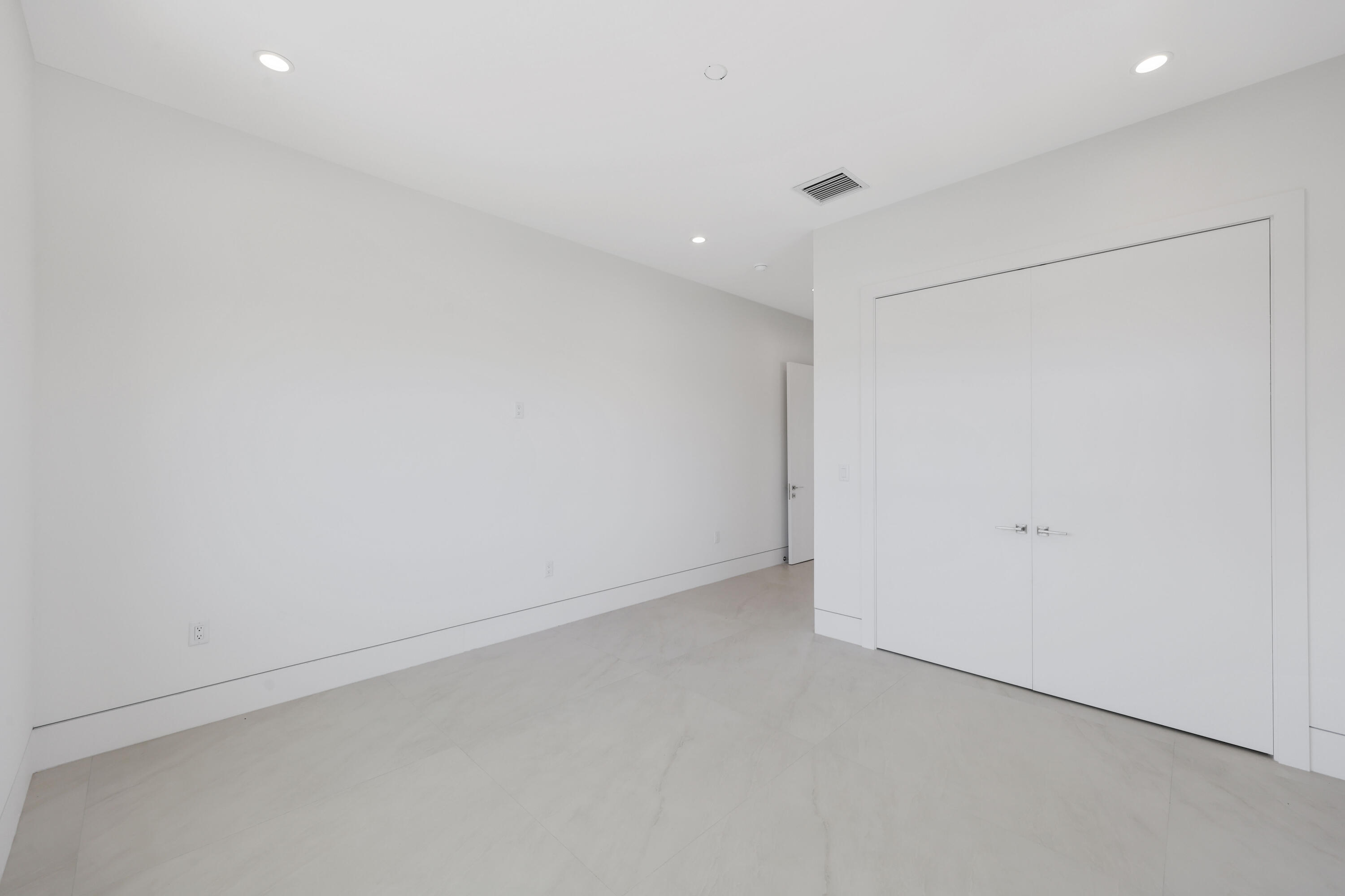 2612 NE 4th Pompano Beach, FL 33062